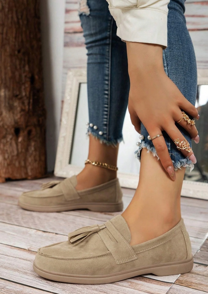 MOKASYNY DAMSKIE BRĄZOWE Z FRĘDZLAMI 39,5 VTC Płeć kobieta