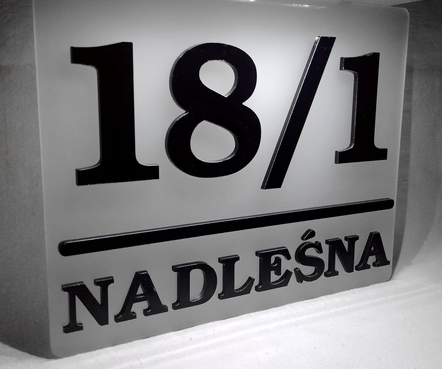 Tabliczka adresowa LED 3D solarna PROJEKTY GRATIS Szerokość produktu 20 cm