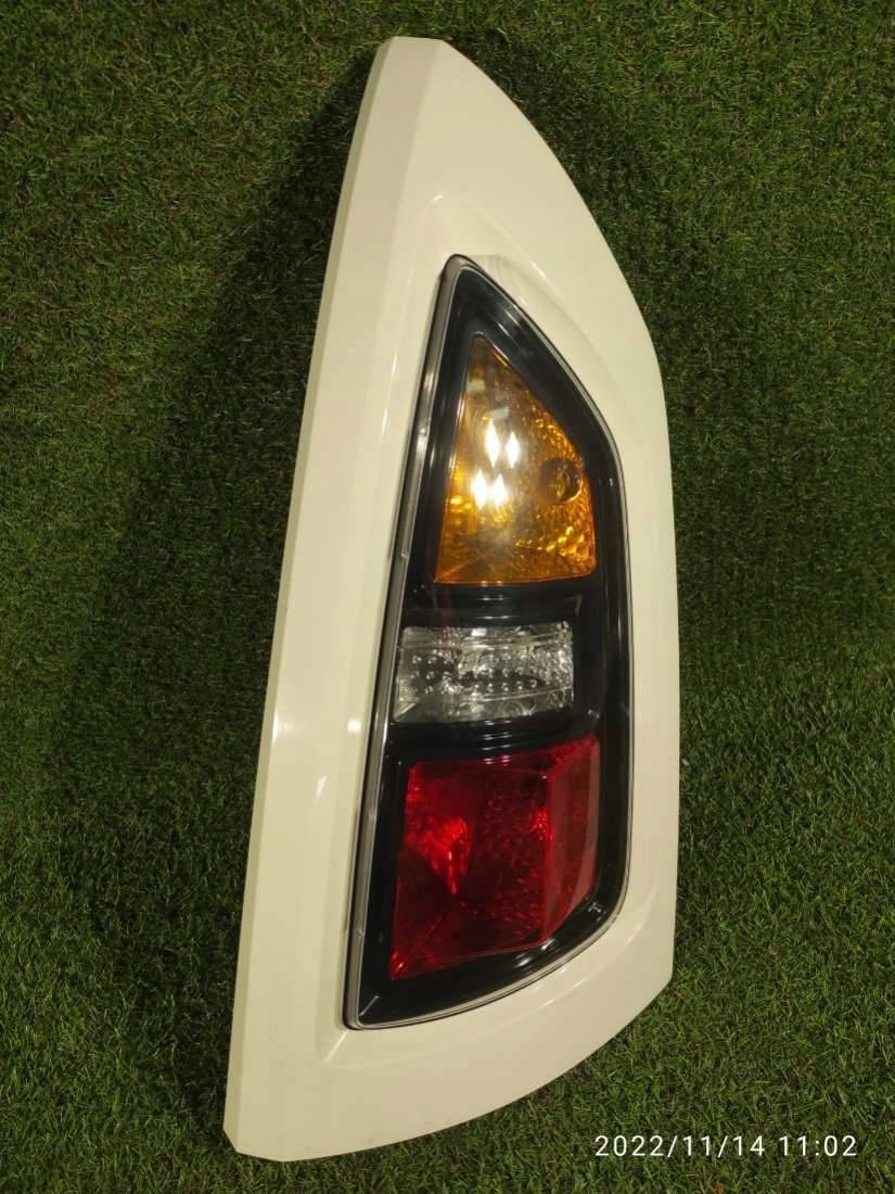 light rear right side Kia Soul 2011