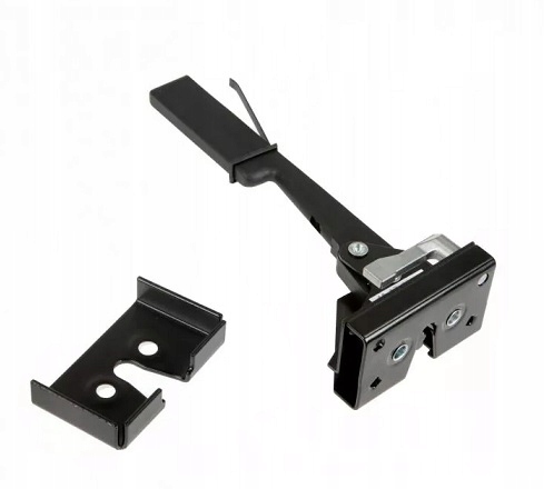 ЗАМОК ДВЕРИ MASSEY FERGUSON ПРАВЫЙ 3804662M1