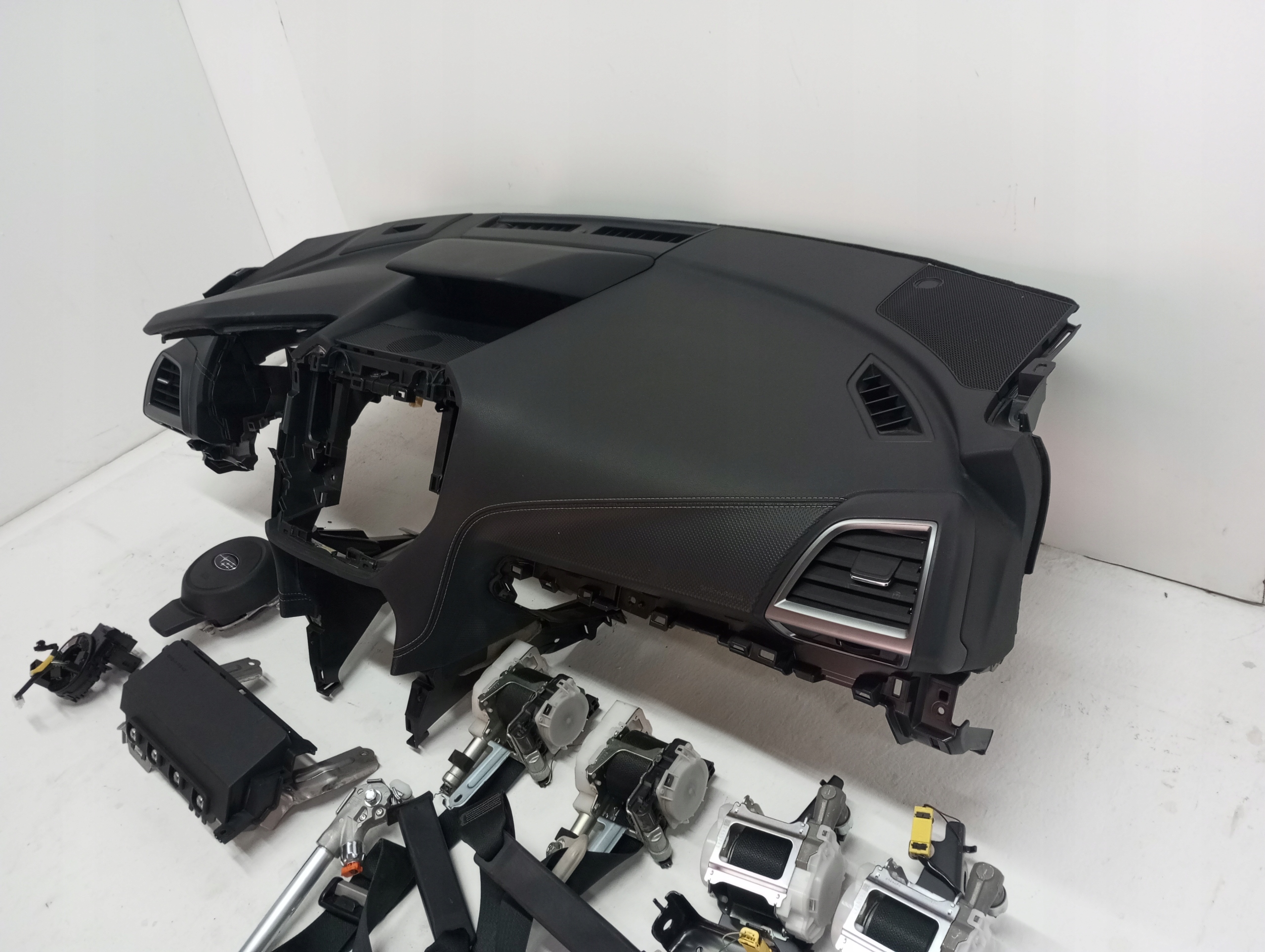 dashboard SUBARU FORESTER V