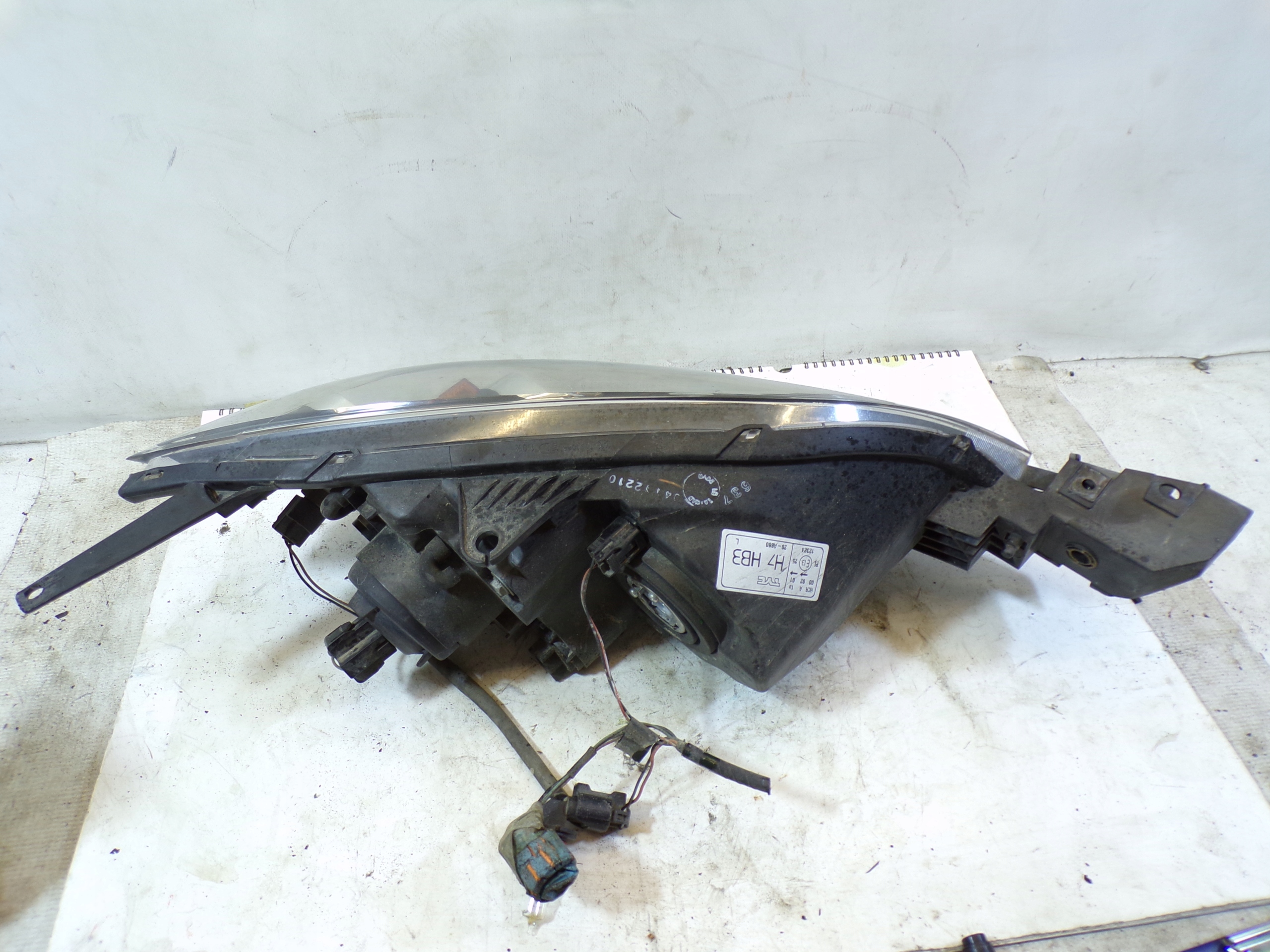 light left front front MAZDA 3 BK (3)