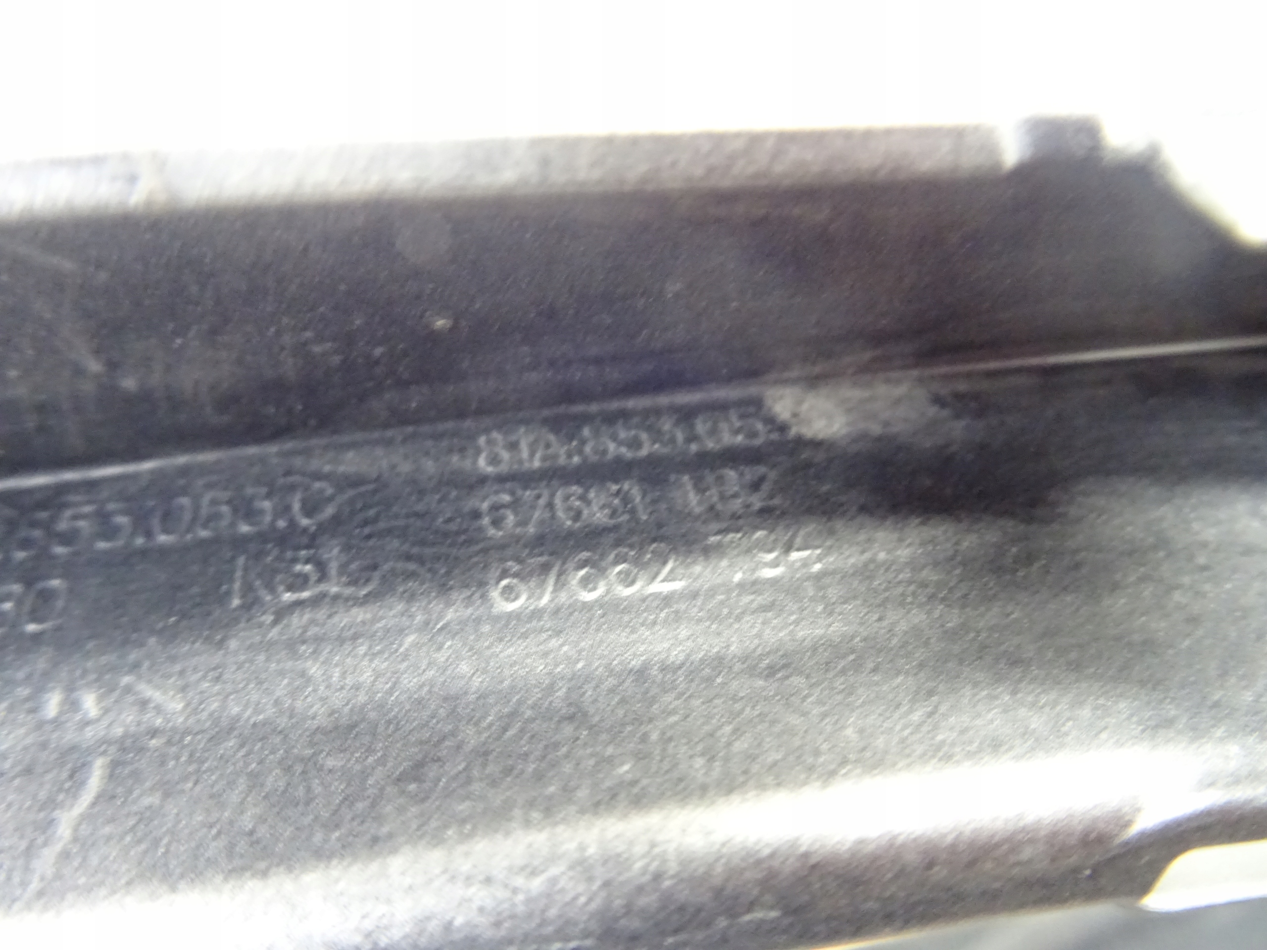grid of a bumper front front left AUDI Q2 LIFT 81A853053