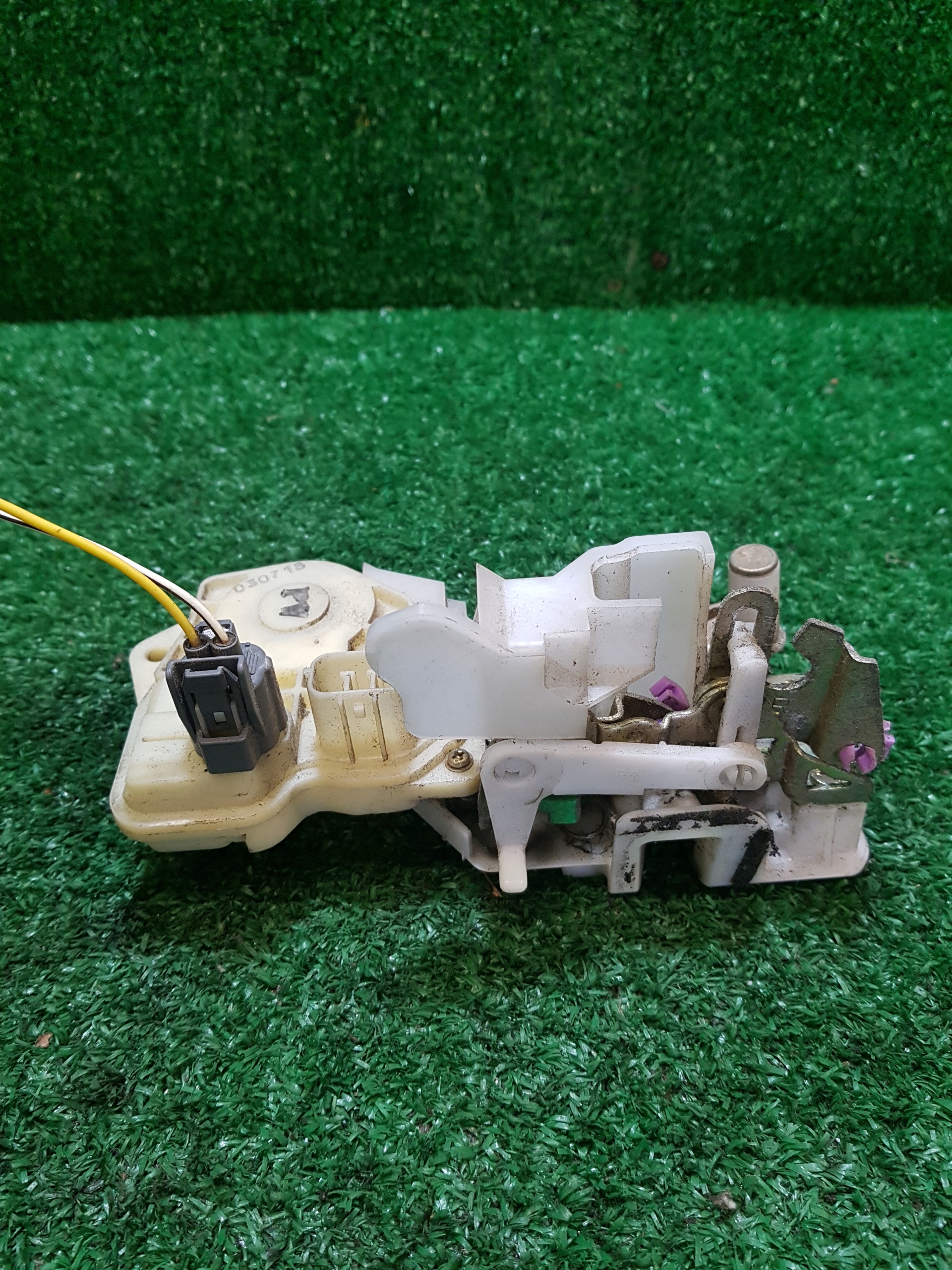 lock door right rear part rear HONDA JAZZ 2 2 PIN