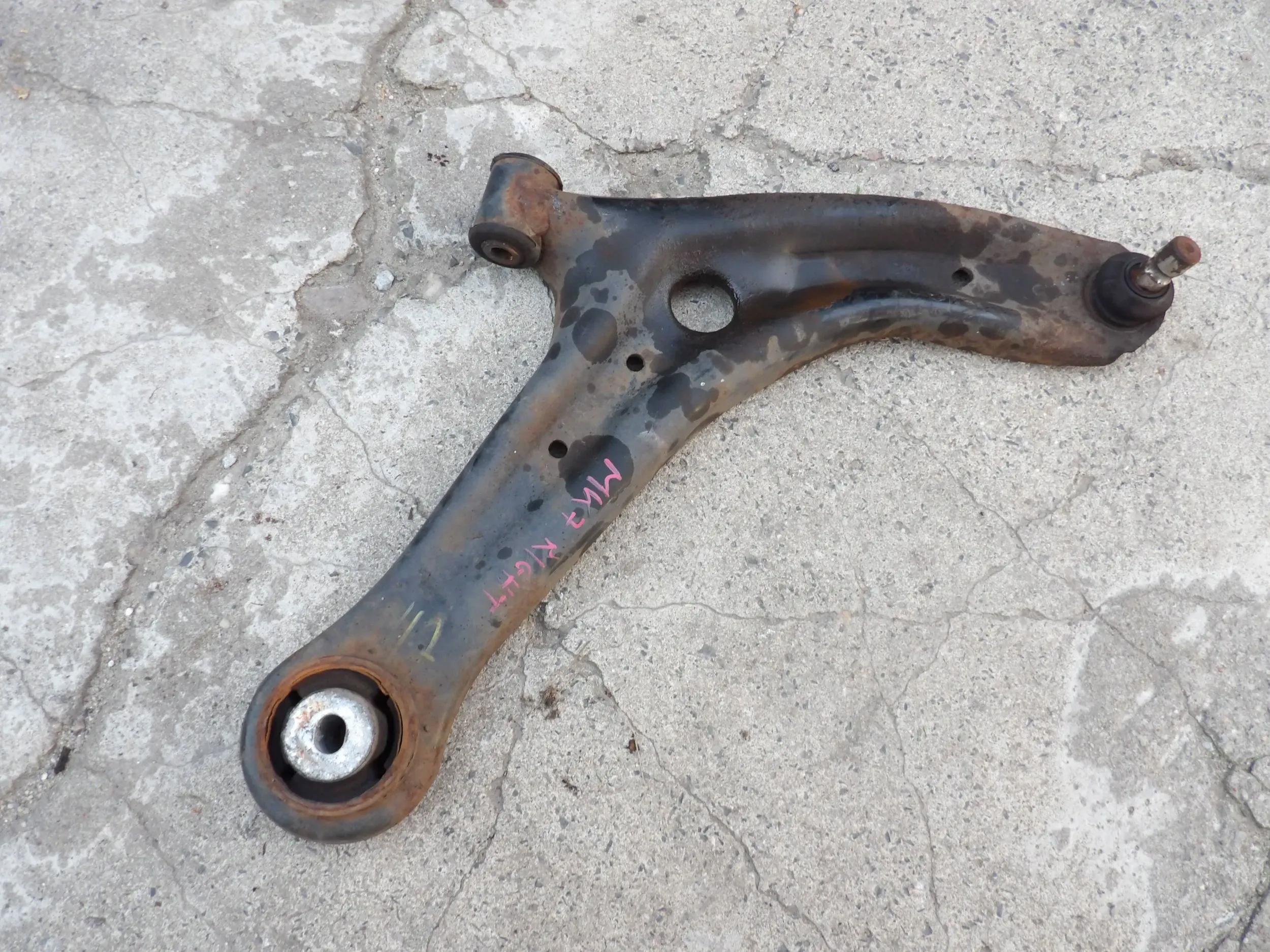 FORD FIESTA MK7 2013 LIFT 1.6 TDCI arm front right