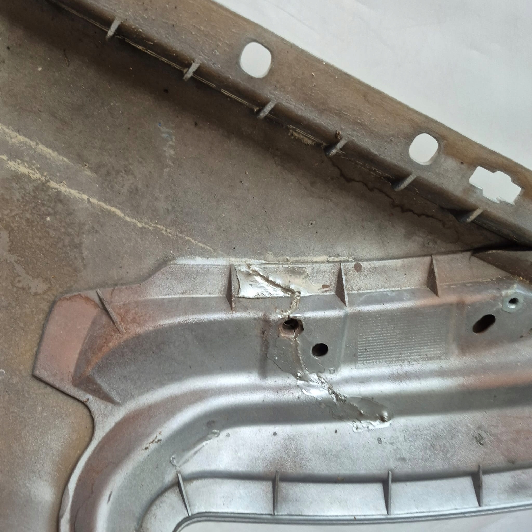 VW PHAETON 02-10r. -> fender left front front