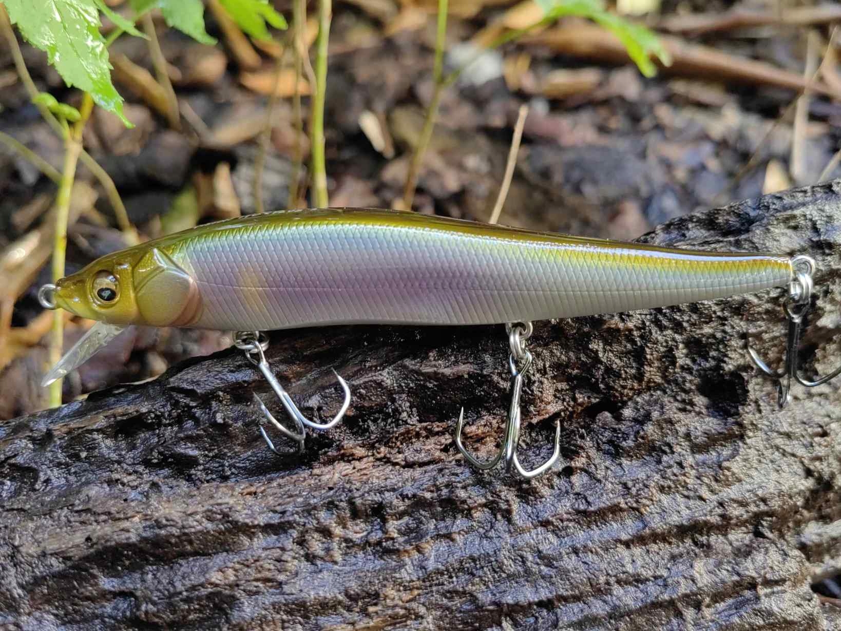 Japonský Wobler Megabass Vision Oneten 11 cm 14 g, pomalu plovoucí #048