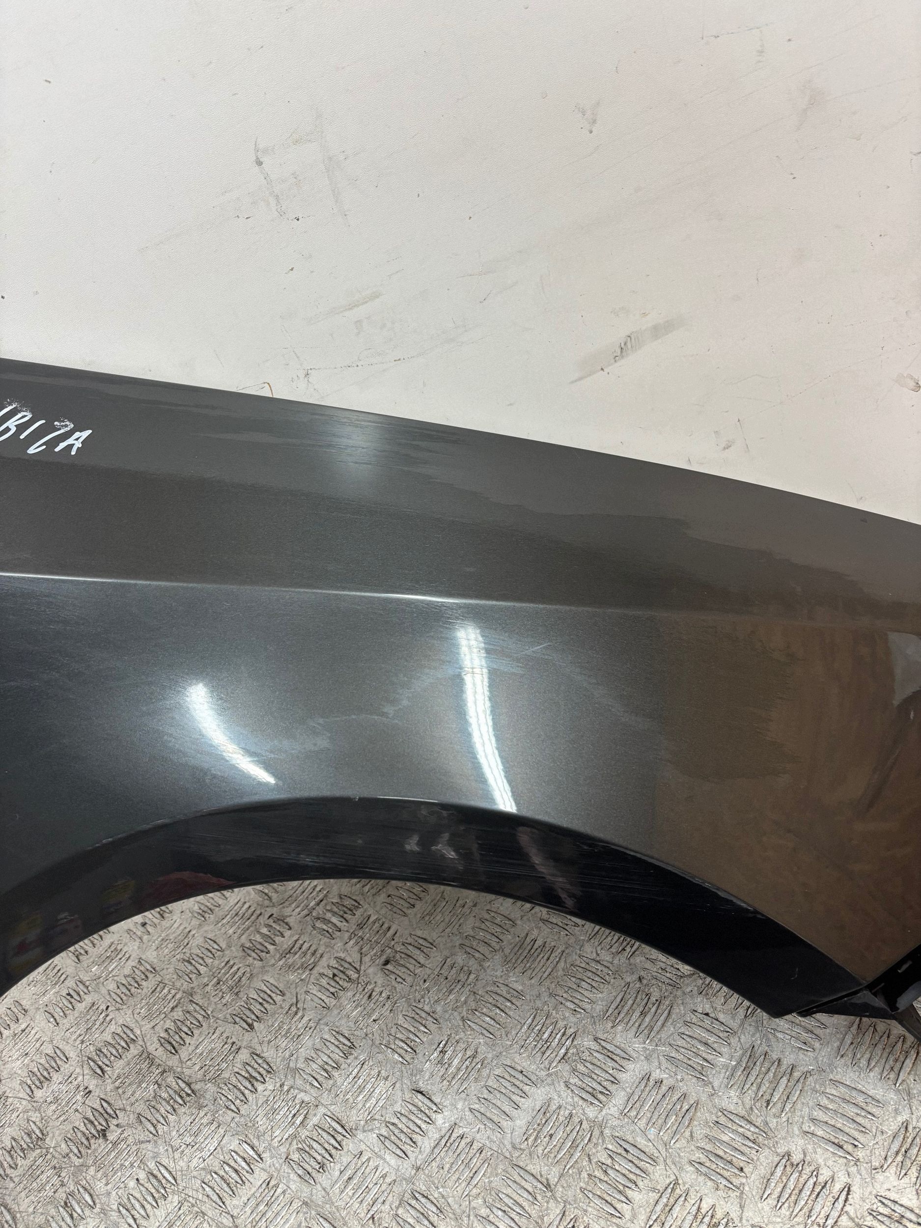 fender front front right SEAT IBIZA 6J 09