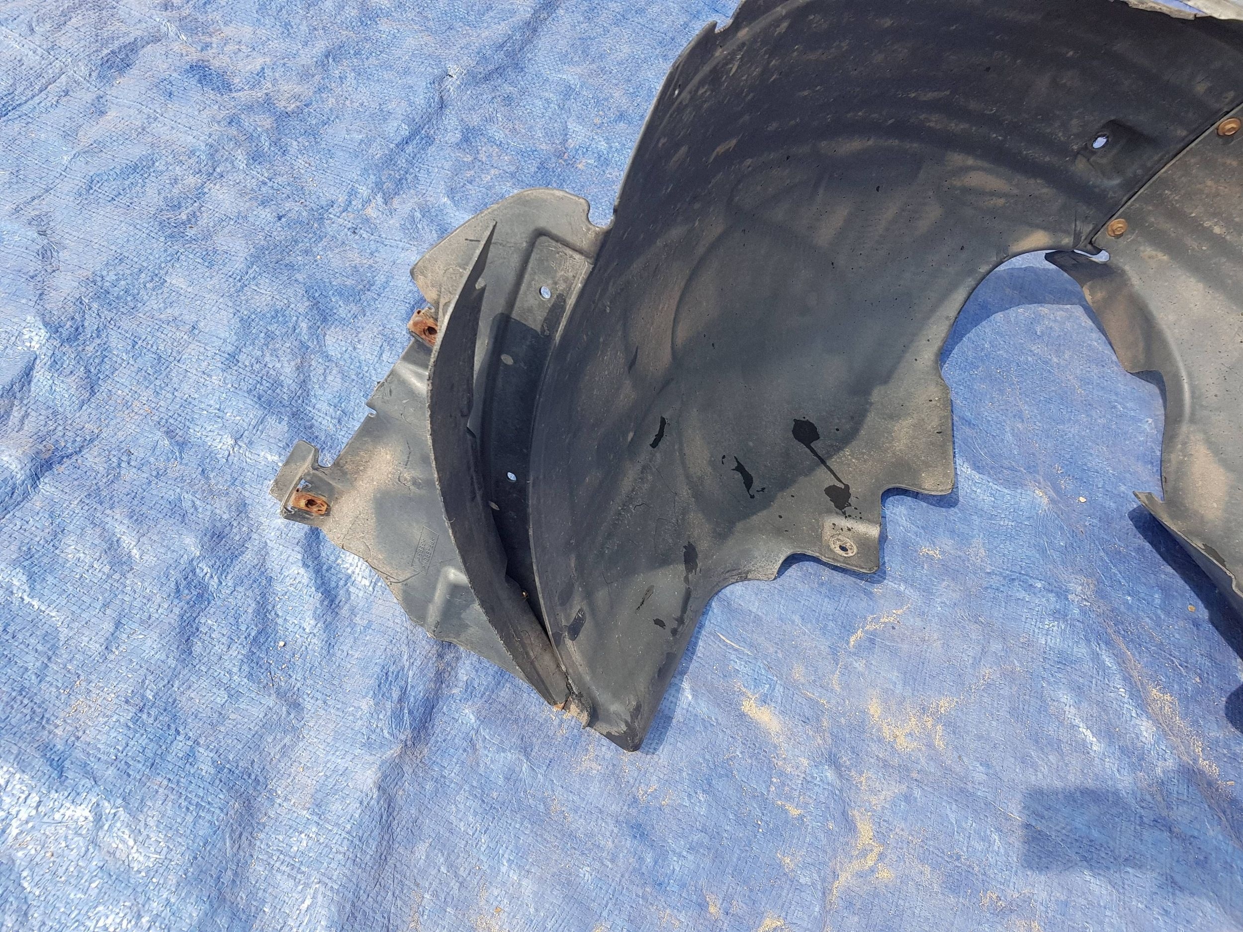 mudguard left front MERCEDES ML W164 1648840922 1648840122