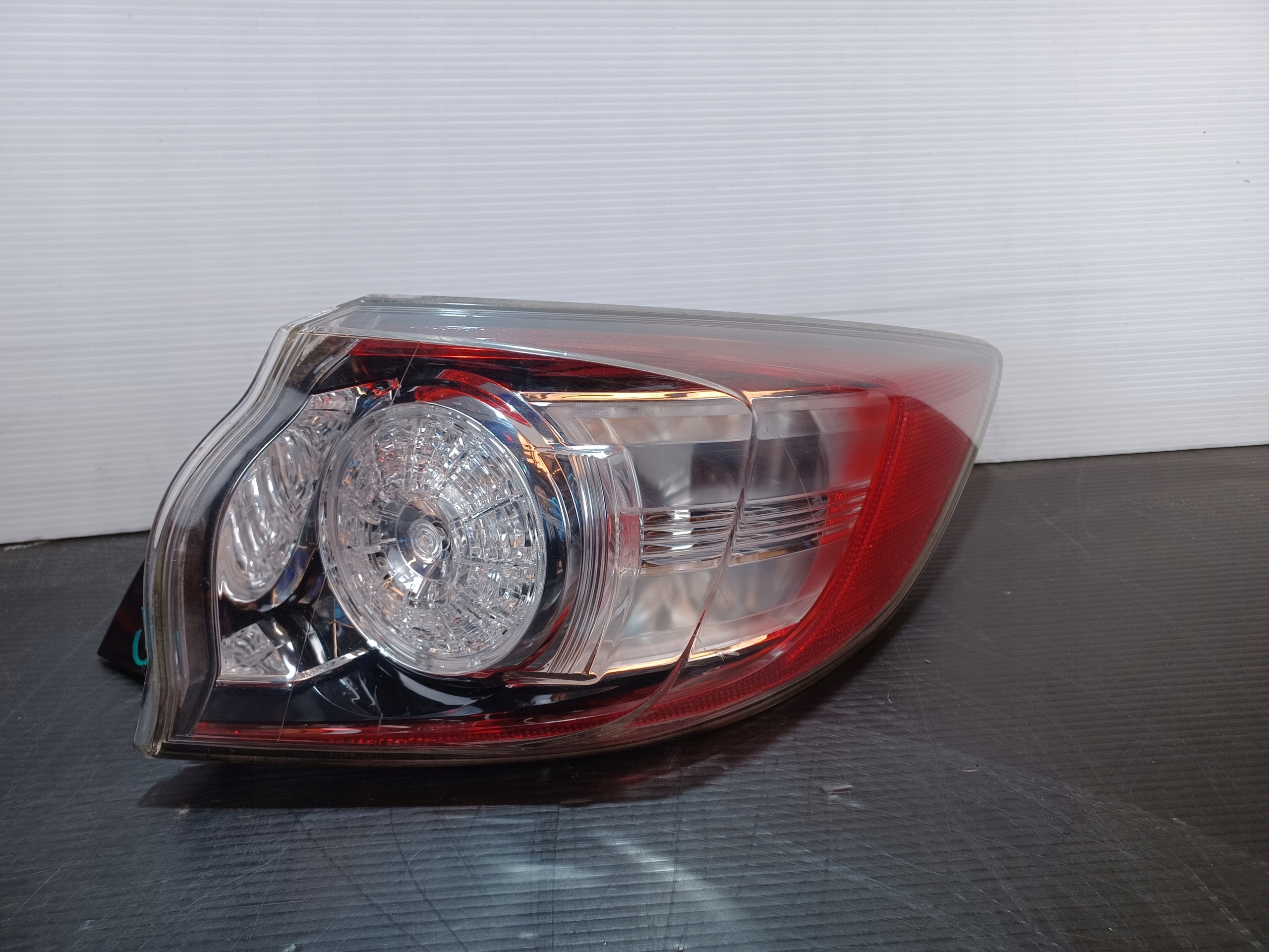 фонарь mazda 3 III BL 2009 - 2013 HB правый