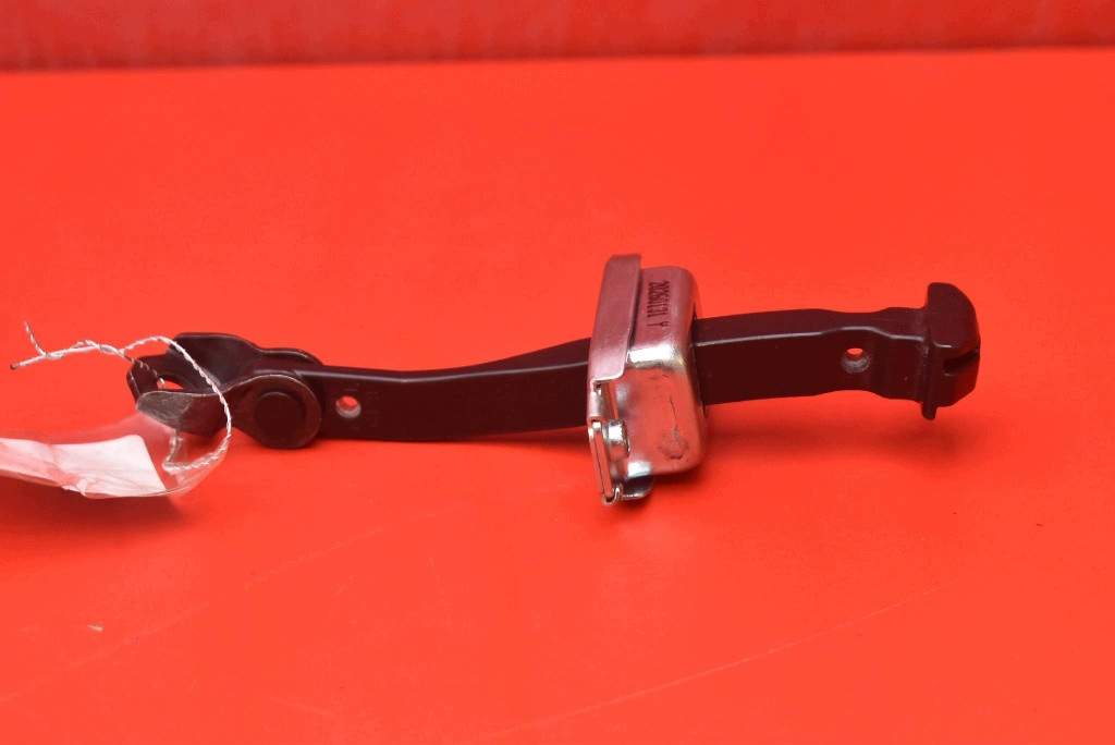 limiter door right front BAIC BEIJING X3 LIFT 19