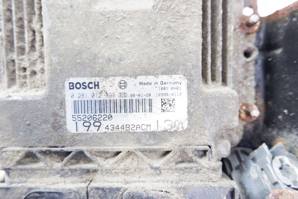 computer control unit of the engine FIAT PUNTO 1.1 BENZ 55206220