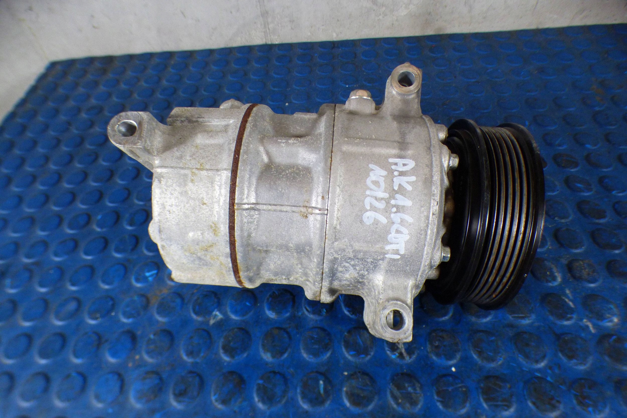 Opel Astra K V 1.6 CDTI compressor; compressor of the air conditioning 39034464 st.BDB