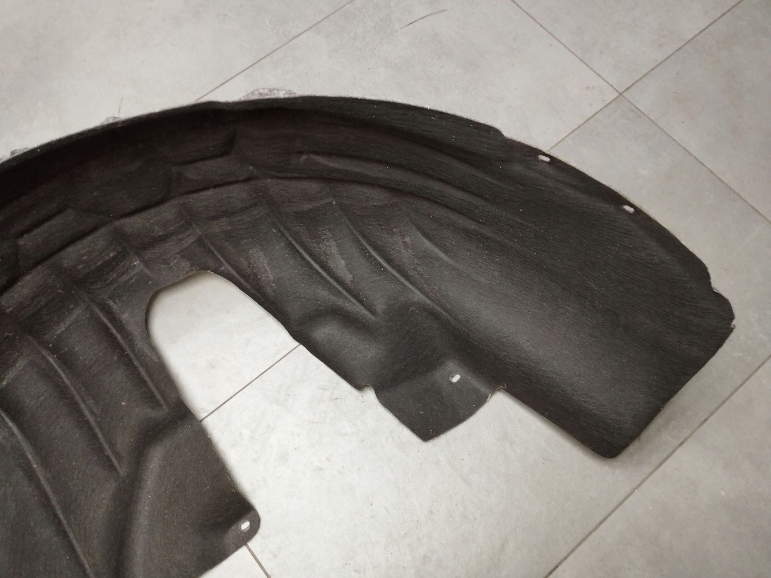 Audi Q3 F3 83A mudguard left rear part 83A810171B