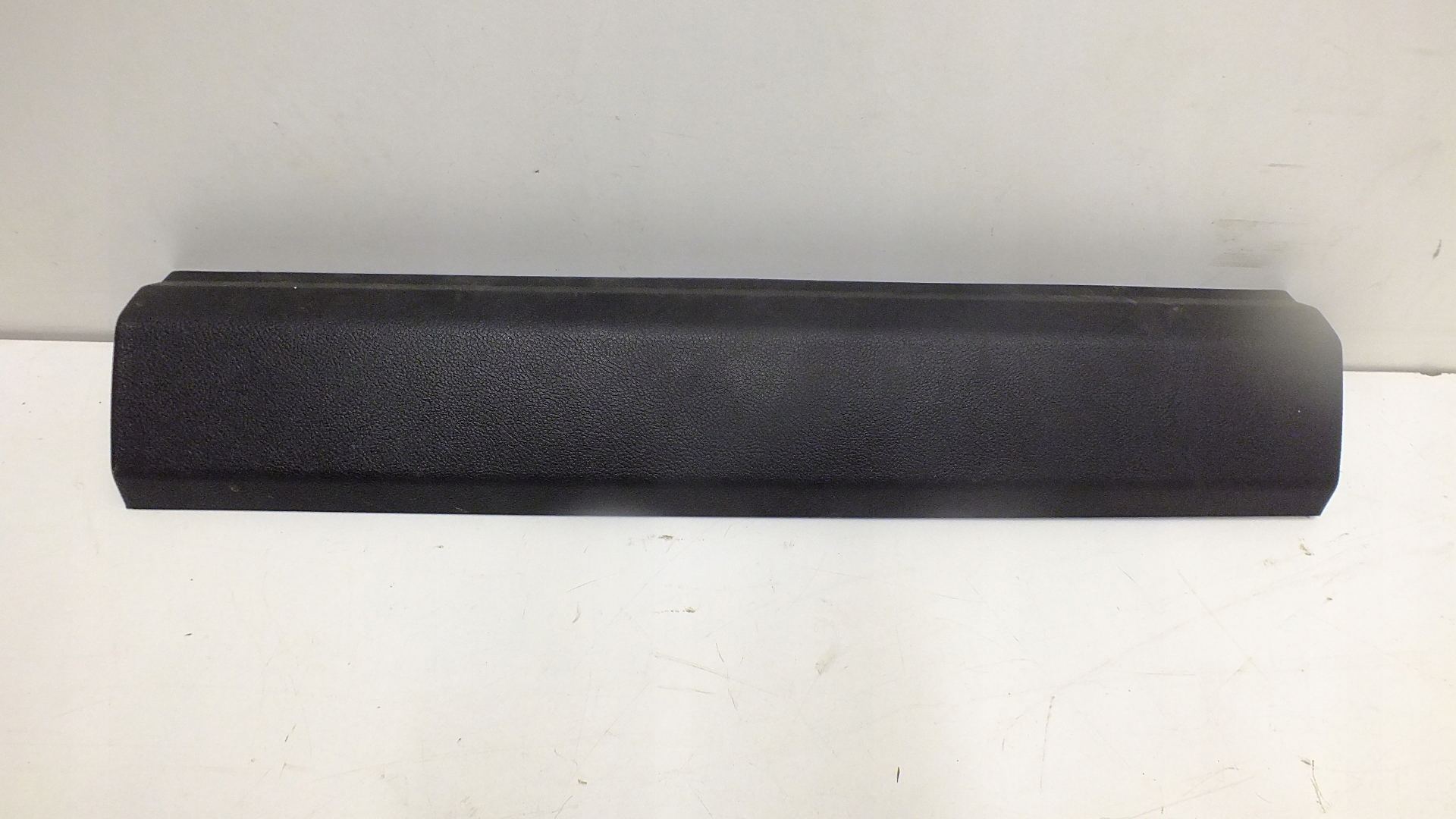 BMW G32 пластиковая крышка