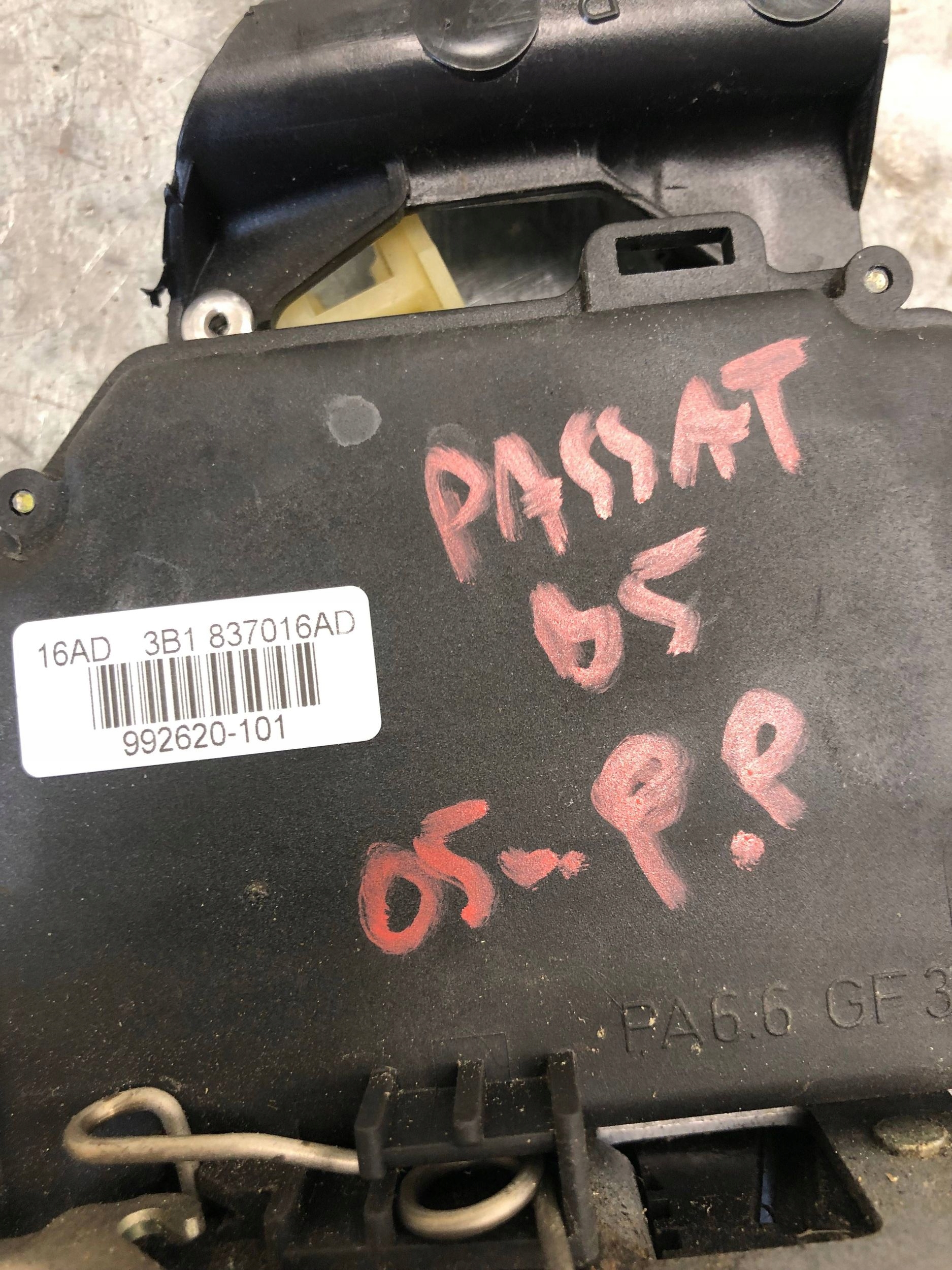 lock door right front VW PASSAT B5 3B1837016AD