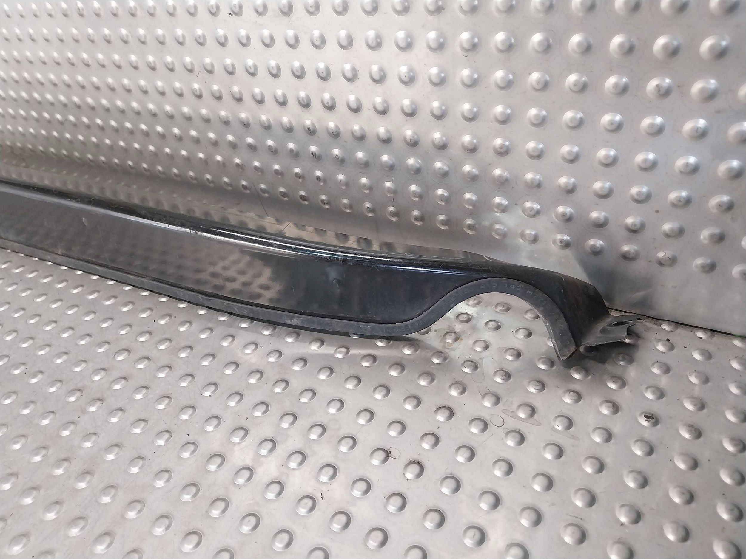 RYNNA Sous vitre 5G0805275B VW GOLF VII