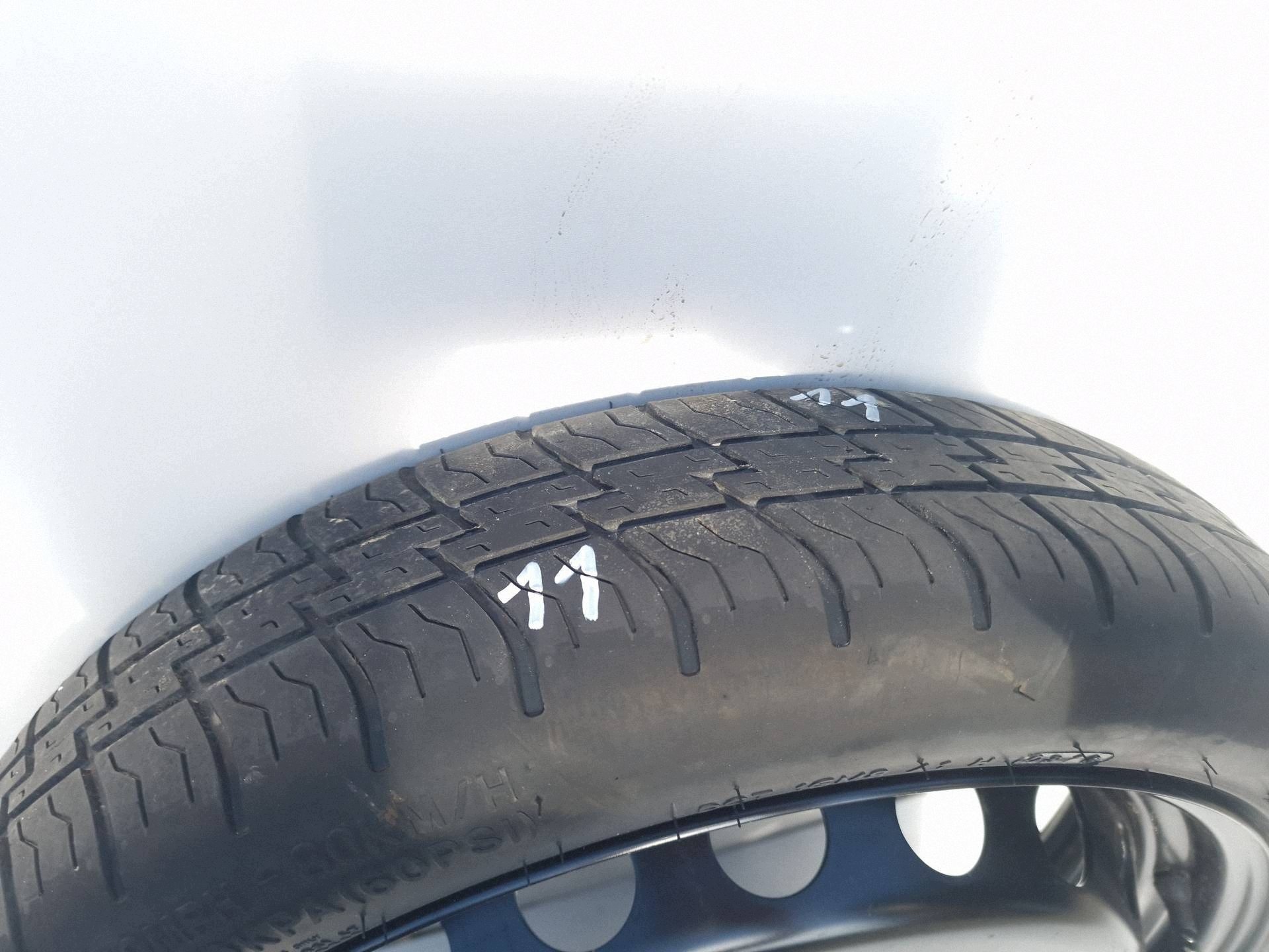 roue roue de secours 125/70/19 5x112 AUDI A4 B9 A5 8W0601027