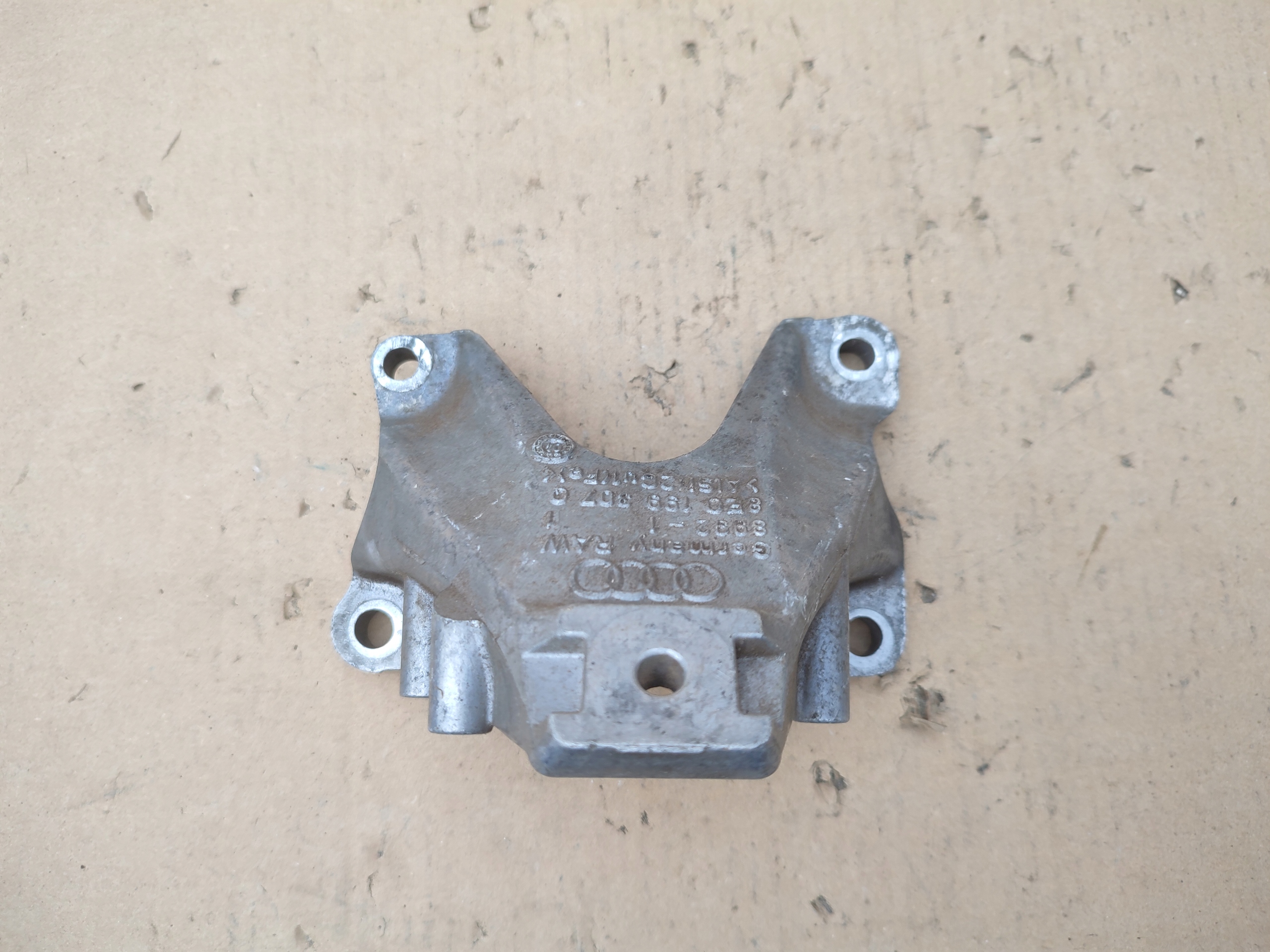 holder engine mount Audi 8E0199307Q