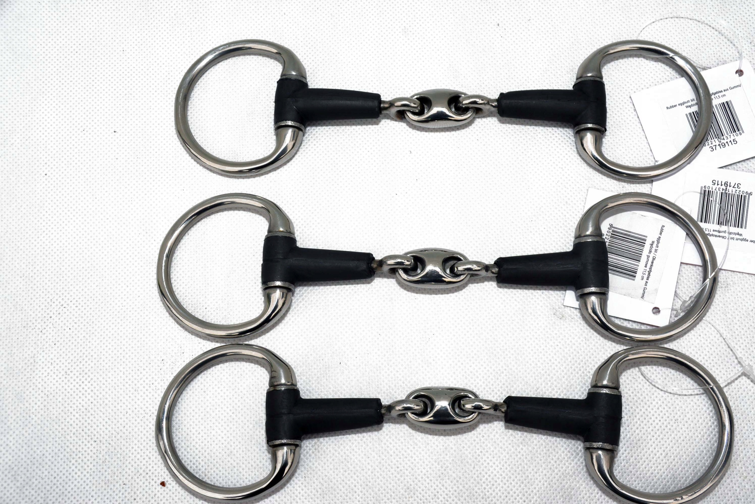 WĘDZIDŁO OLIWKOWE DWA RAZY GUMOWE ŁAMANE 13,5CM Materiał wykonania guma