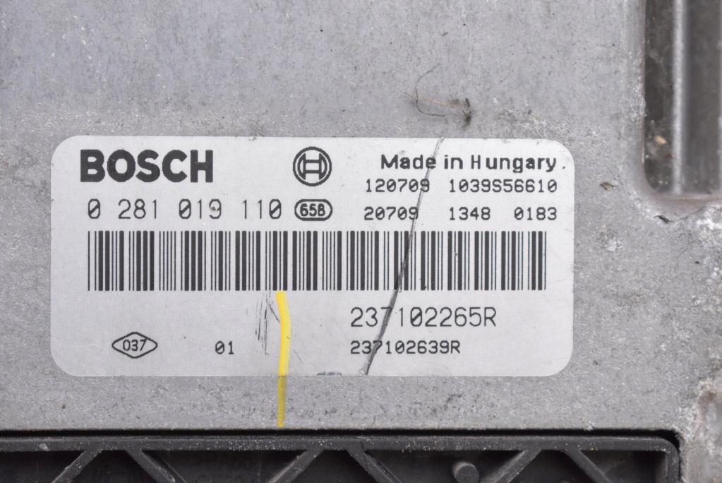 control unit computer of the engine 237102265R OPEL MOVANO B 2.3 CDTI 125 KM 10-22