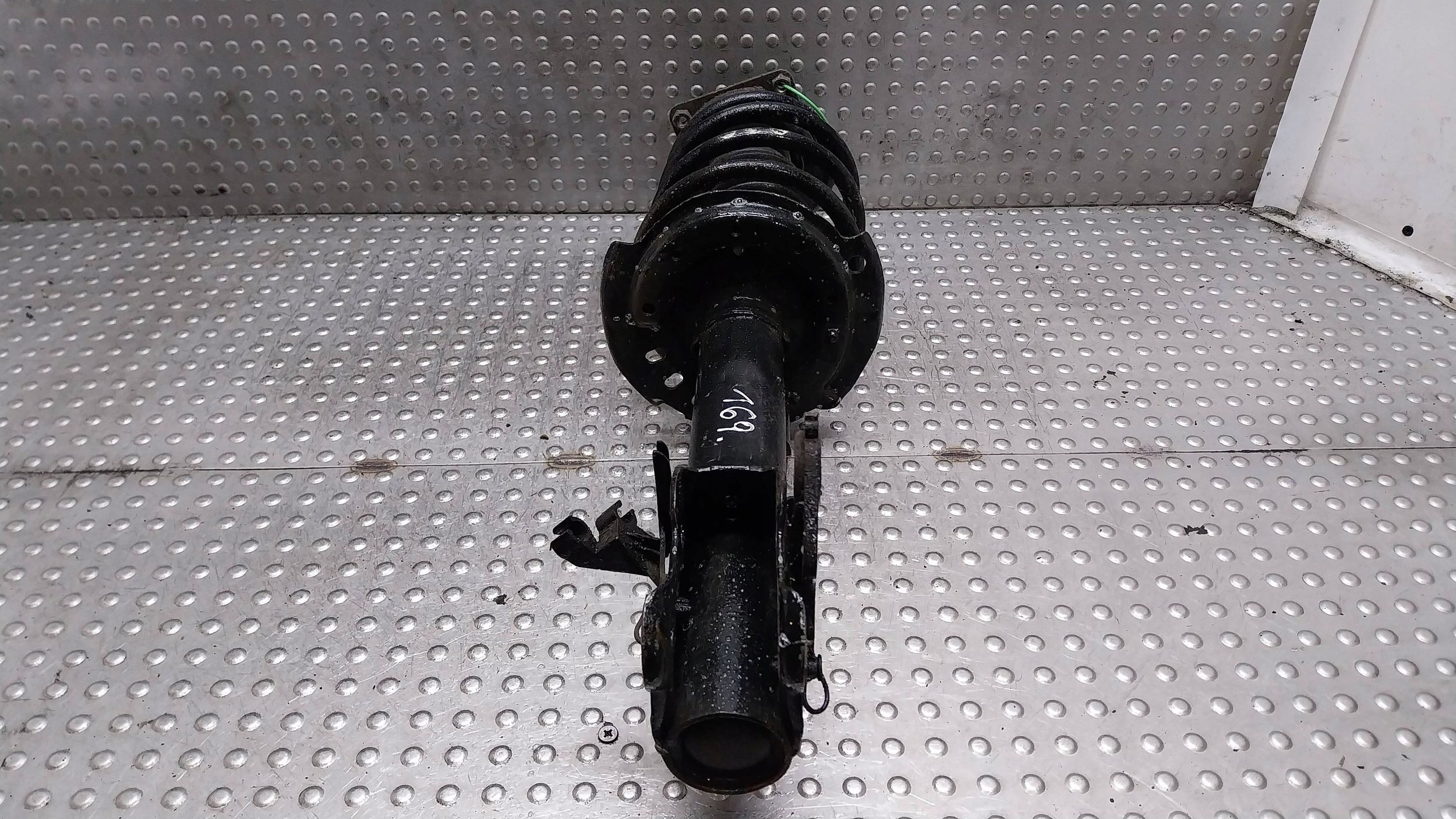 shock absorber right front A1693201430 MERCEDES W169 W245