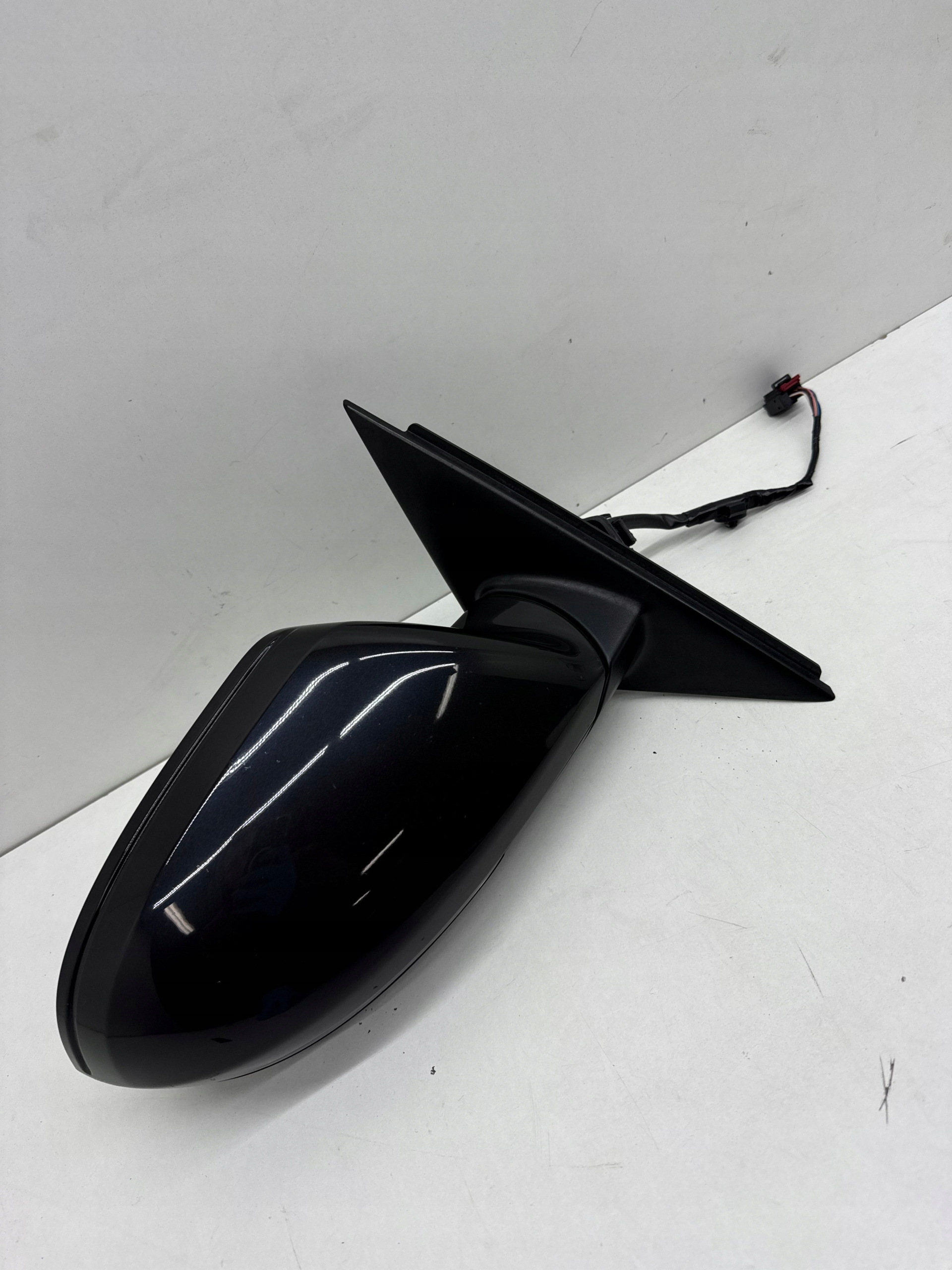 AUDI A6 C7 mirror zewetrzne right 8 PIN colour: LX7U