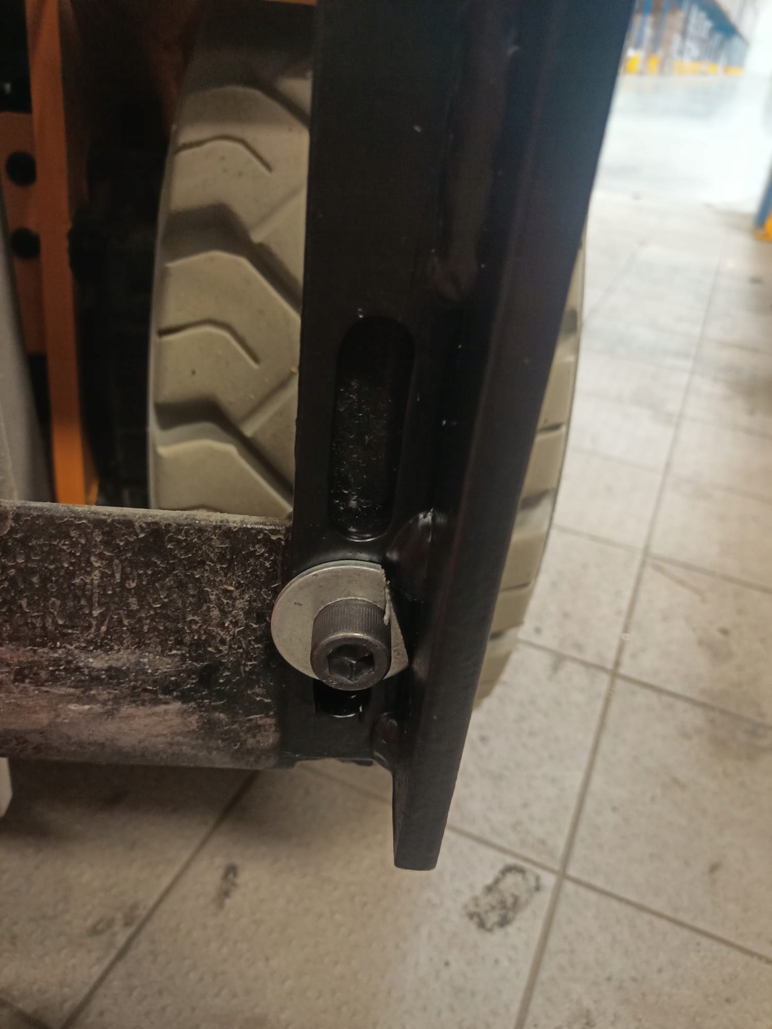 Fce8045a4e2cbb3de85814982569