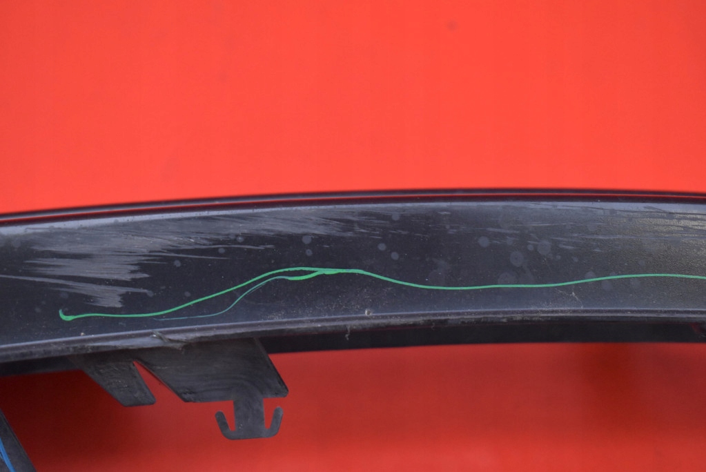 grid of a bumper right 4L0807682 AUDI Q7 4L 05-09