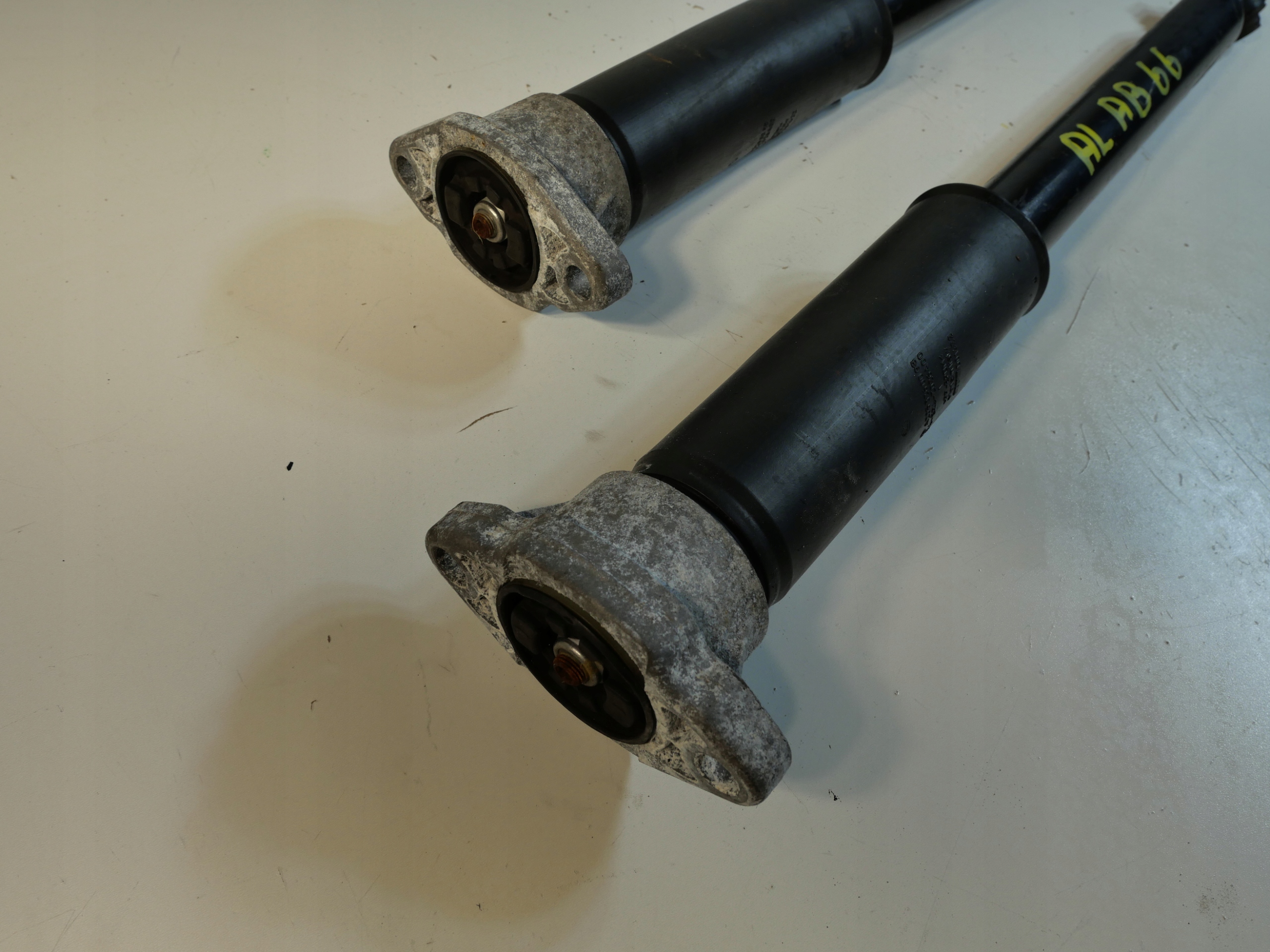 shock absorber left right rear part KPL MERCEDES A2053208430