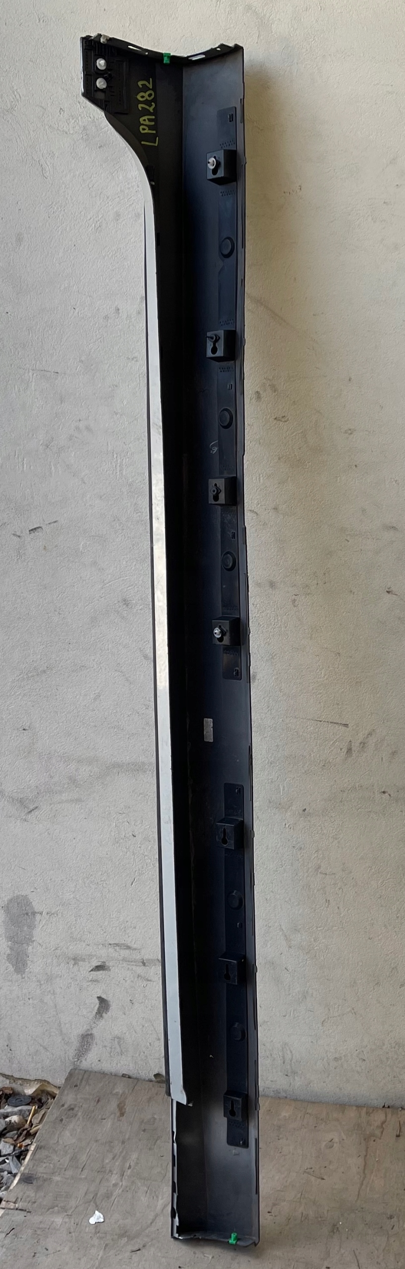 LPA282 VOLVO V90 II 2016 - moulding threshold right 31672373