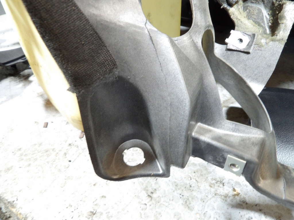 FORD S-MAX and console dashboard cockpit airbag
