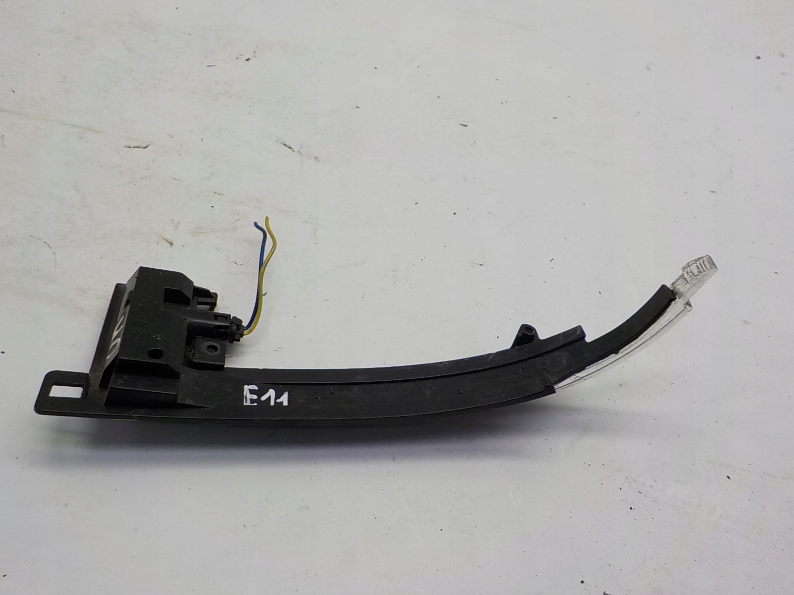 AUDI A3 II 8P indicator right 8K0949102A