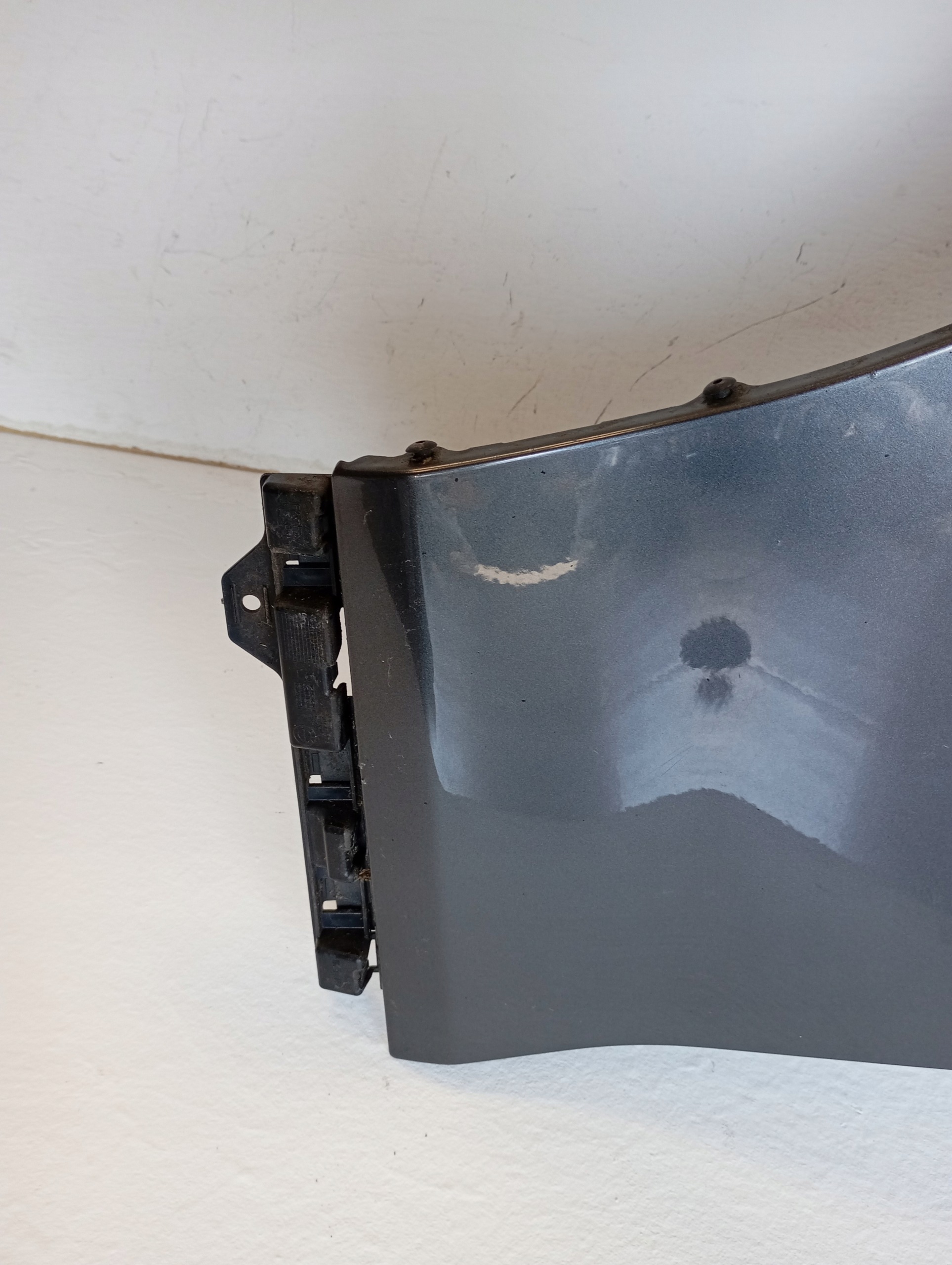 fender left BMW 1 F20