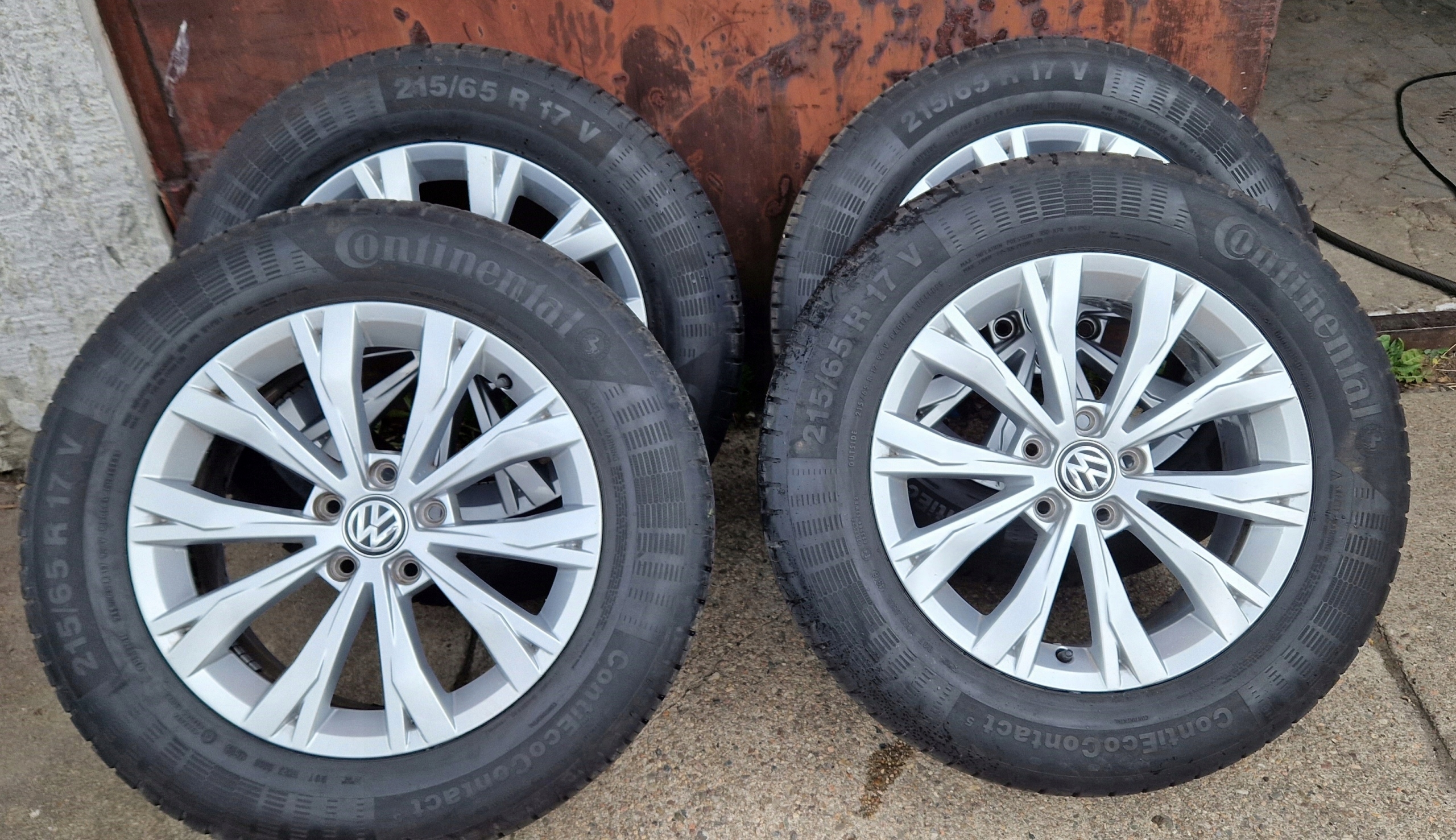 disc tyres TIGUAN 2016- 215/65/17 LATO IDEAL
