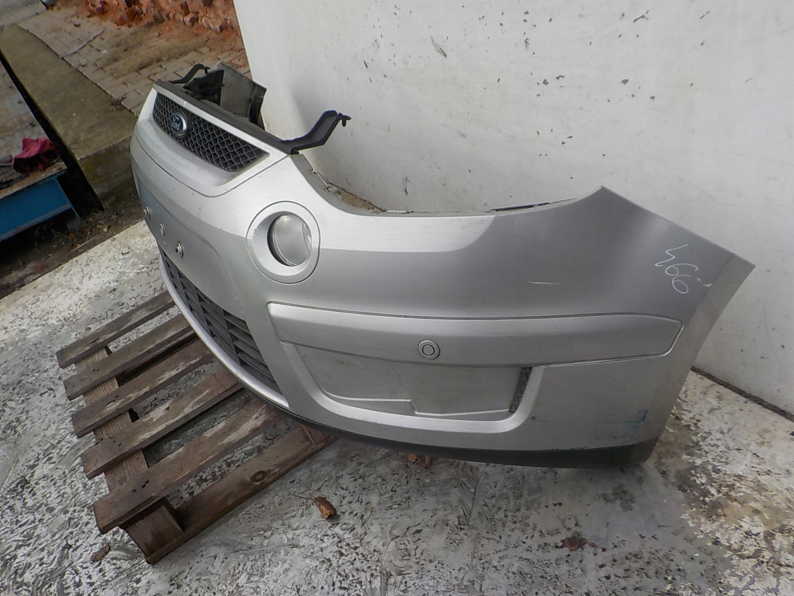 466 FORD S-MAX nárazník predok predný
