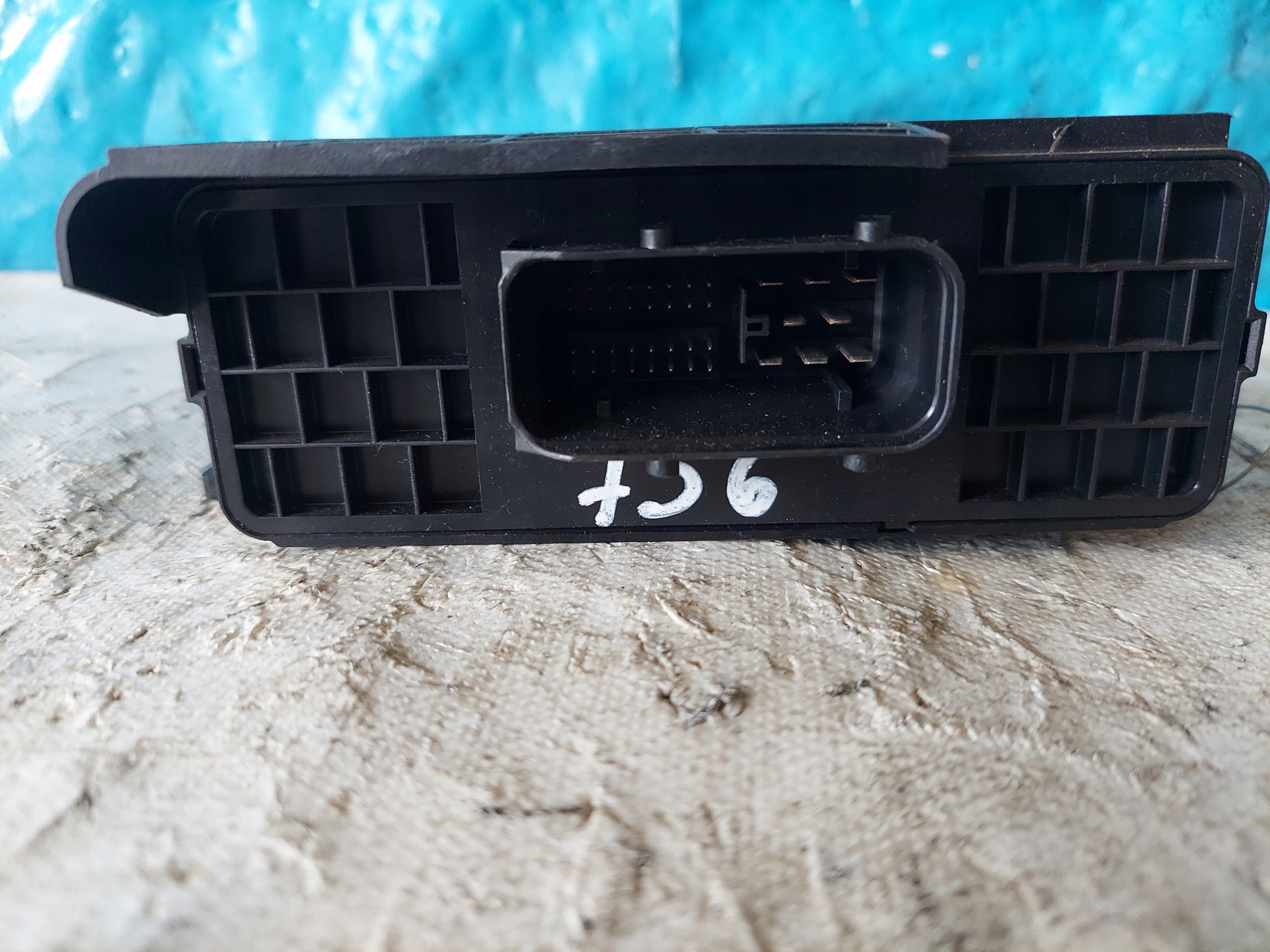 AUDI A6 C6 3.2 FSI 4F0907280A Bedienteil MOCY