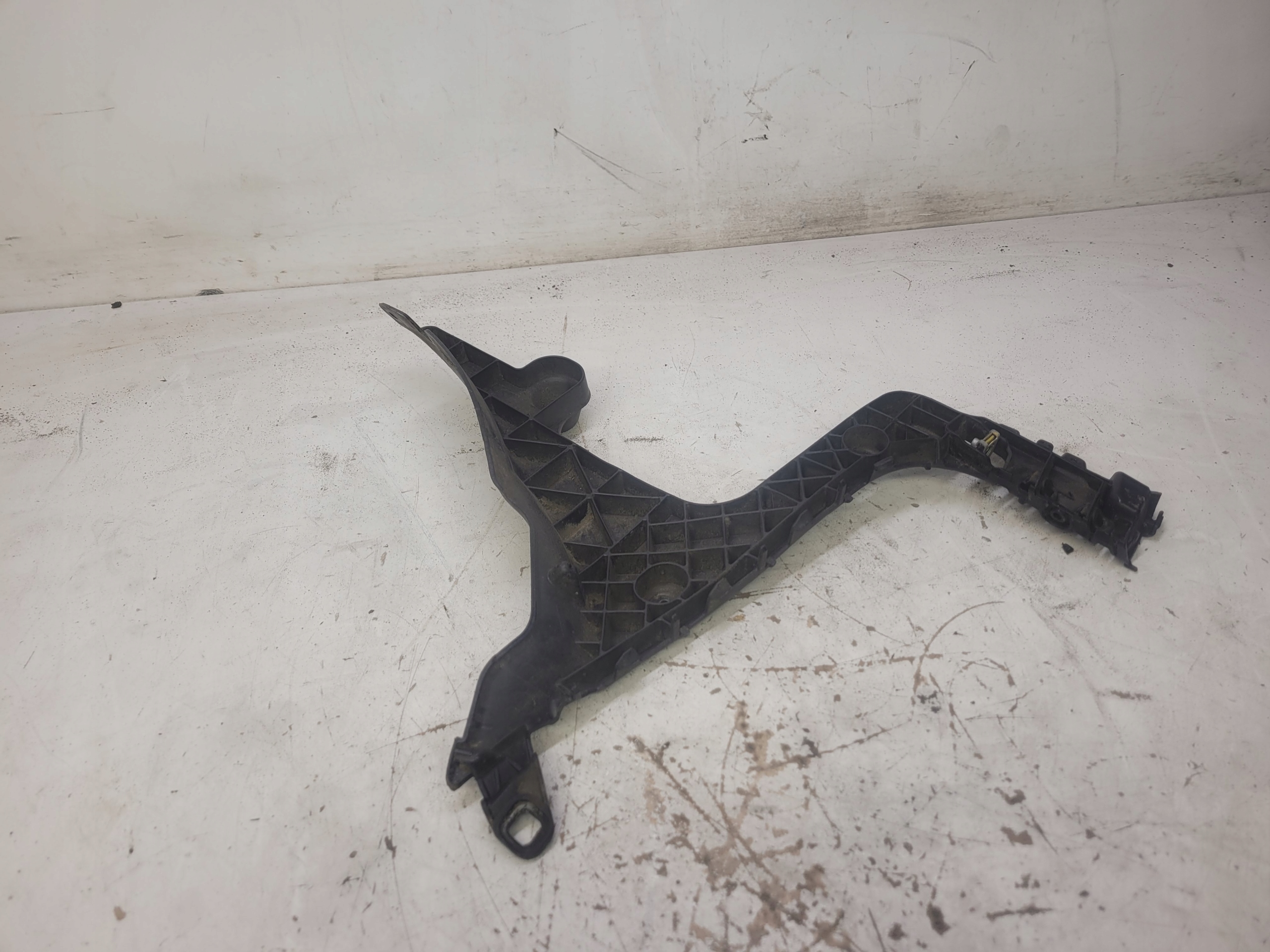bumper bracket right rear part AUDI A3 8P 8P4807378B