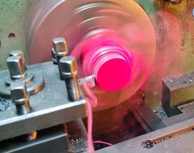 Poliuretan 80 sha Czerwony pręt do Toczenia Fi184 EAN (GTIN) 5905538190085