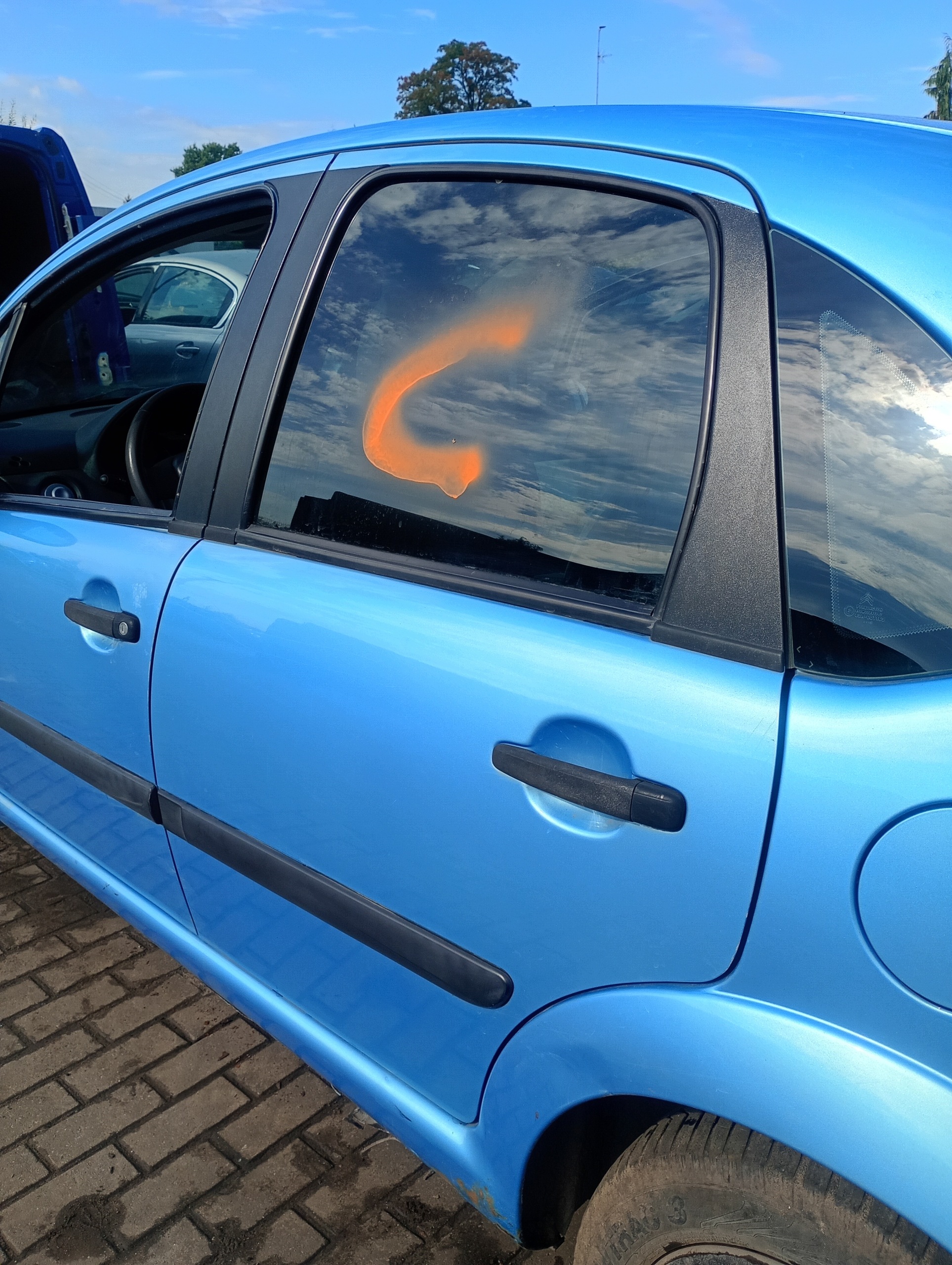 tür links hinten heck Citroen C3 02-10 code lakieru KMYD