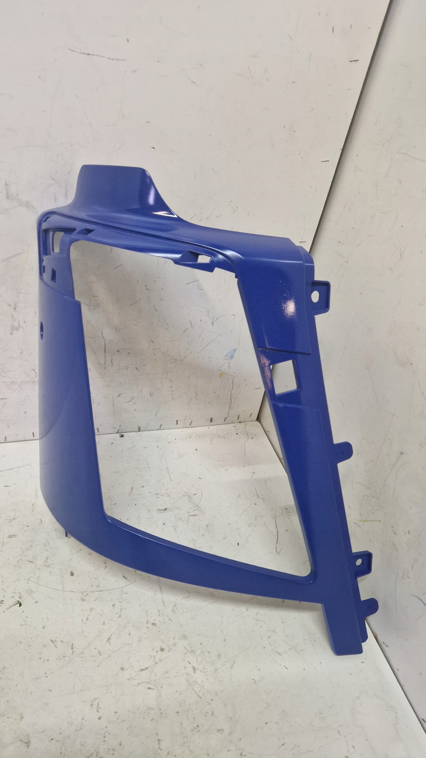 Покриття корпус лампи окуляр volvo fm4 21963141