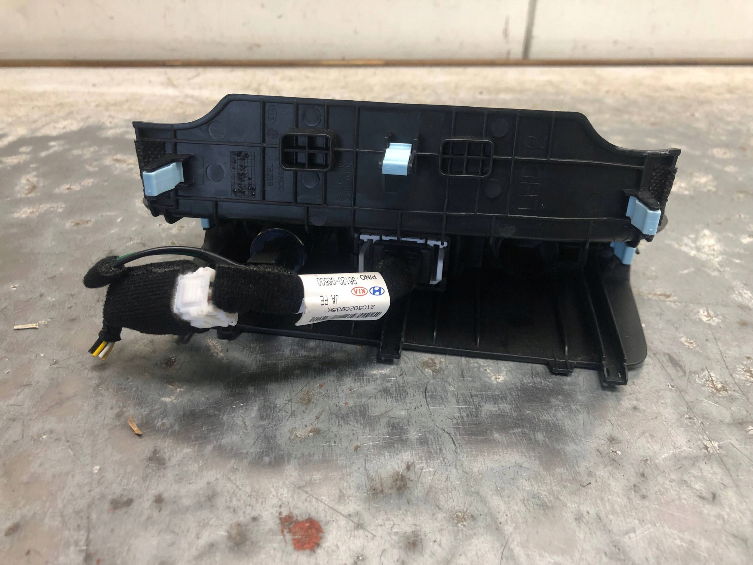 adapter ZLACZE USB KIA PICANTO III 84620G6220