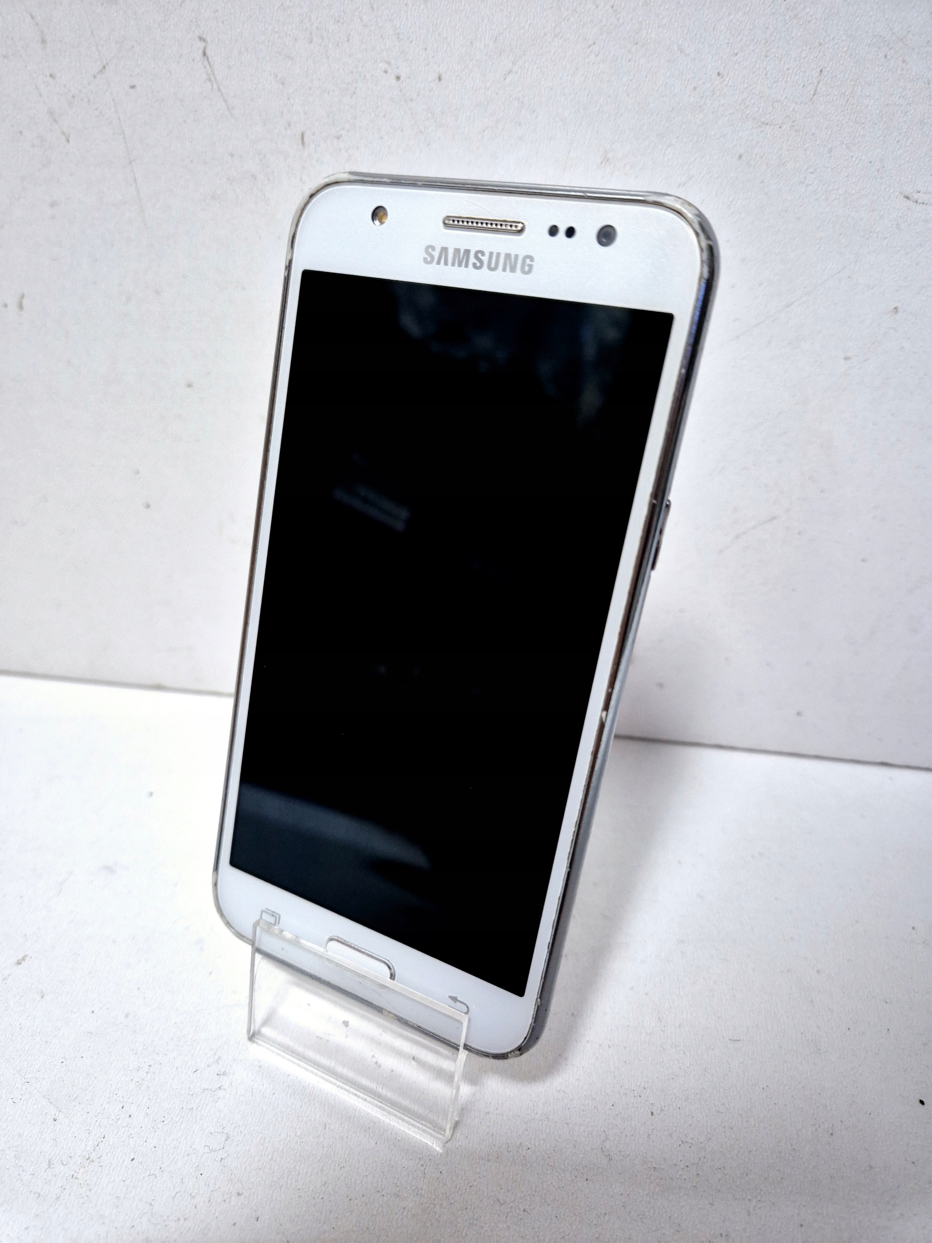 Smartfon Samsung Galaxy J5 2016 2 GB / 16 GB 4G (LTE) czarny