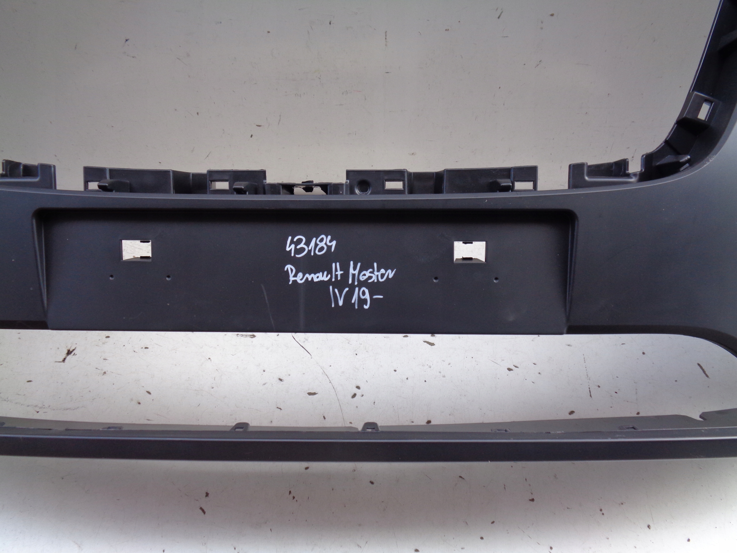 FRONTSTOSSSTANGE RENAULT MASTER IV 19- NR 43184
