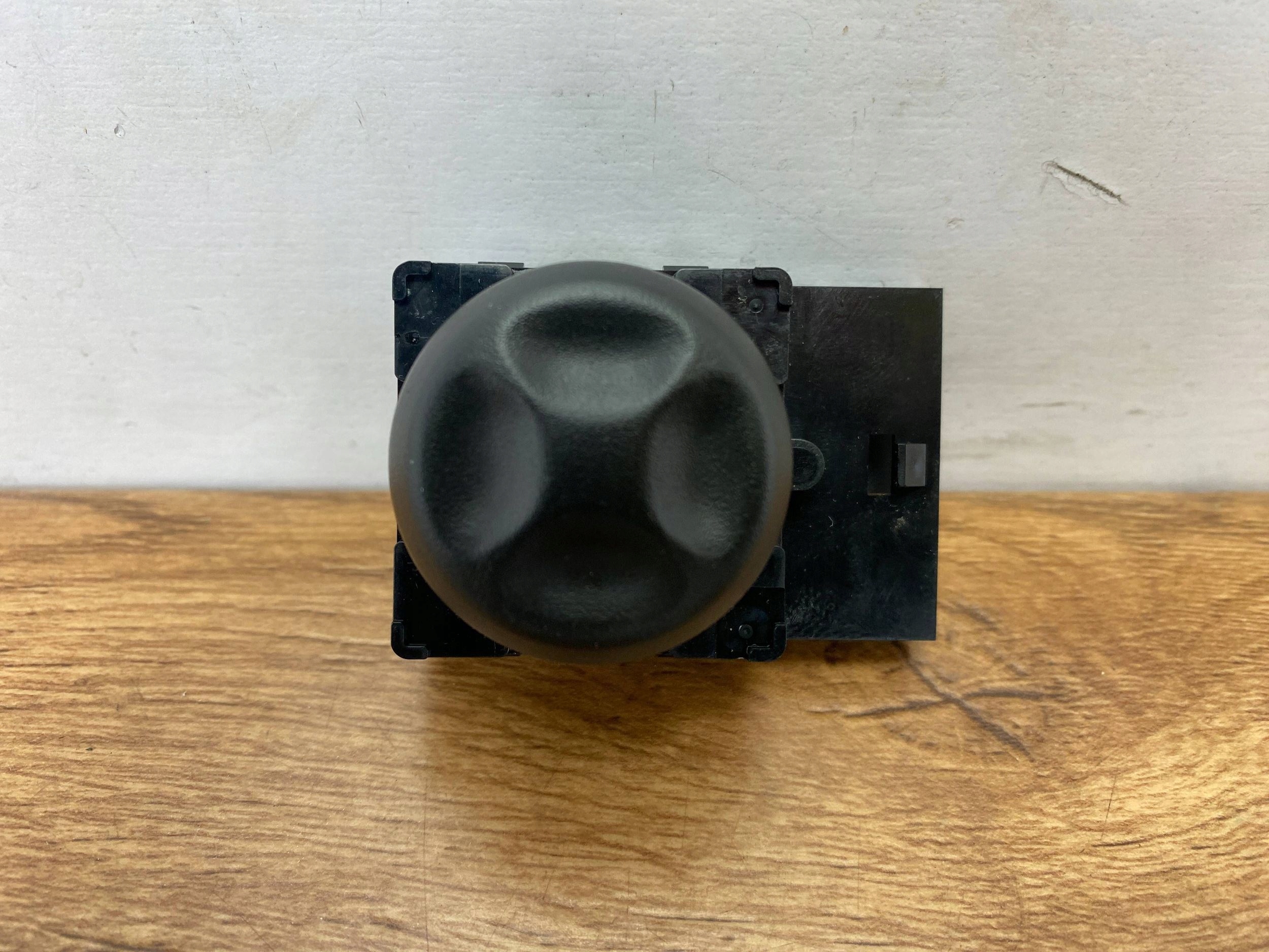 button switch control seat Cadillac CTS III 2014+