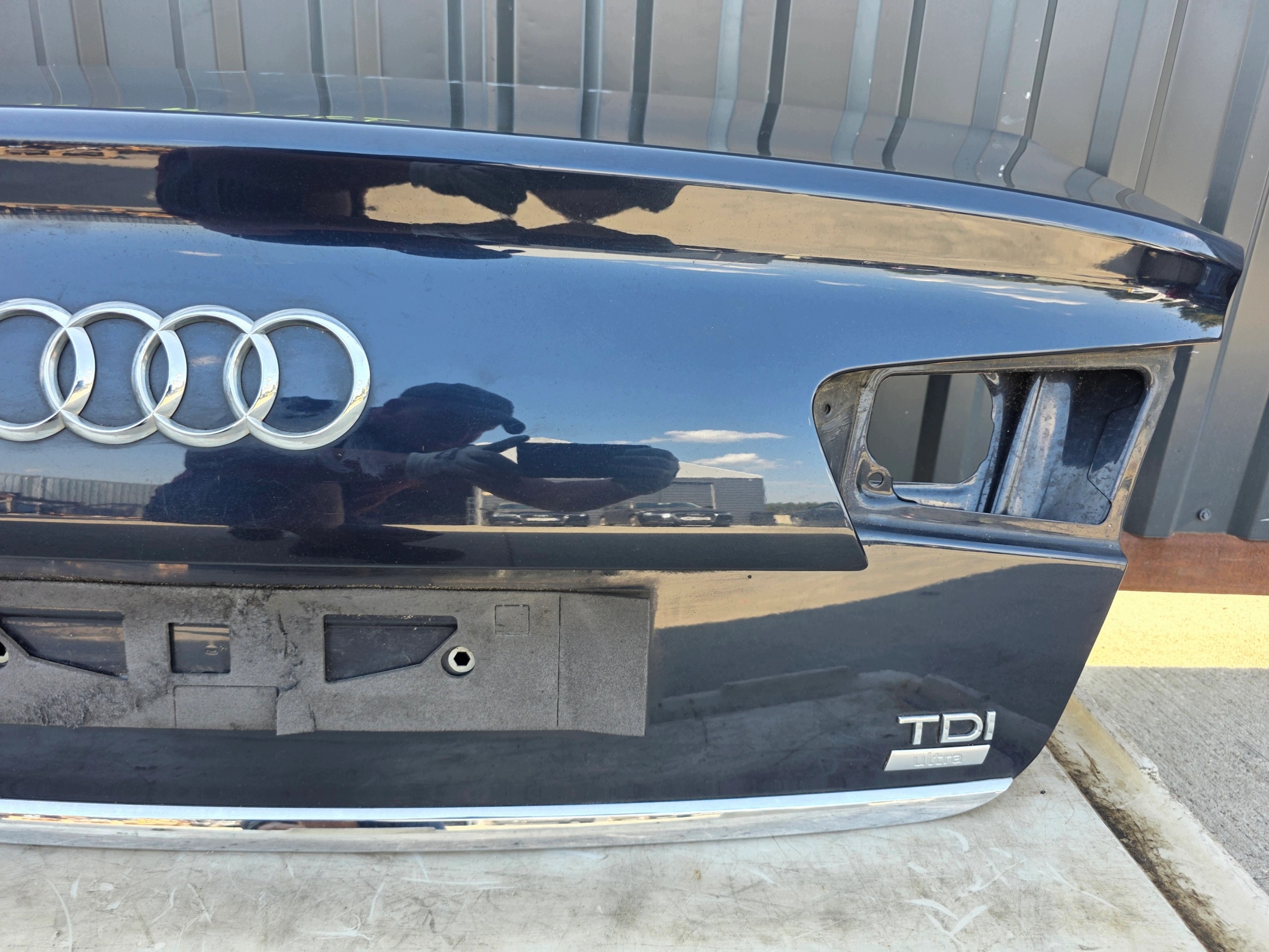 boot doors rear part AUDI A6 C7 sedan LX5R LIFT 2015-2018 original !!!