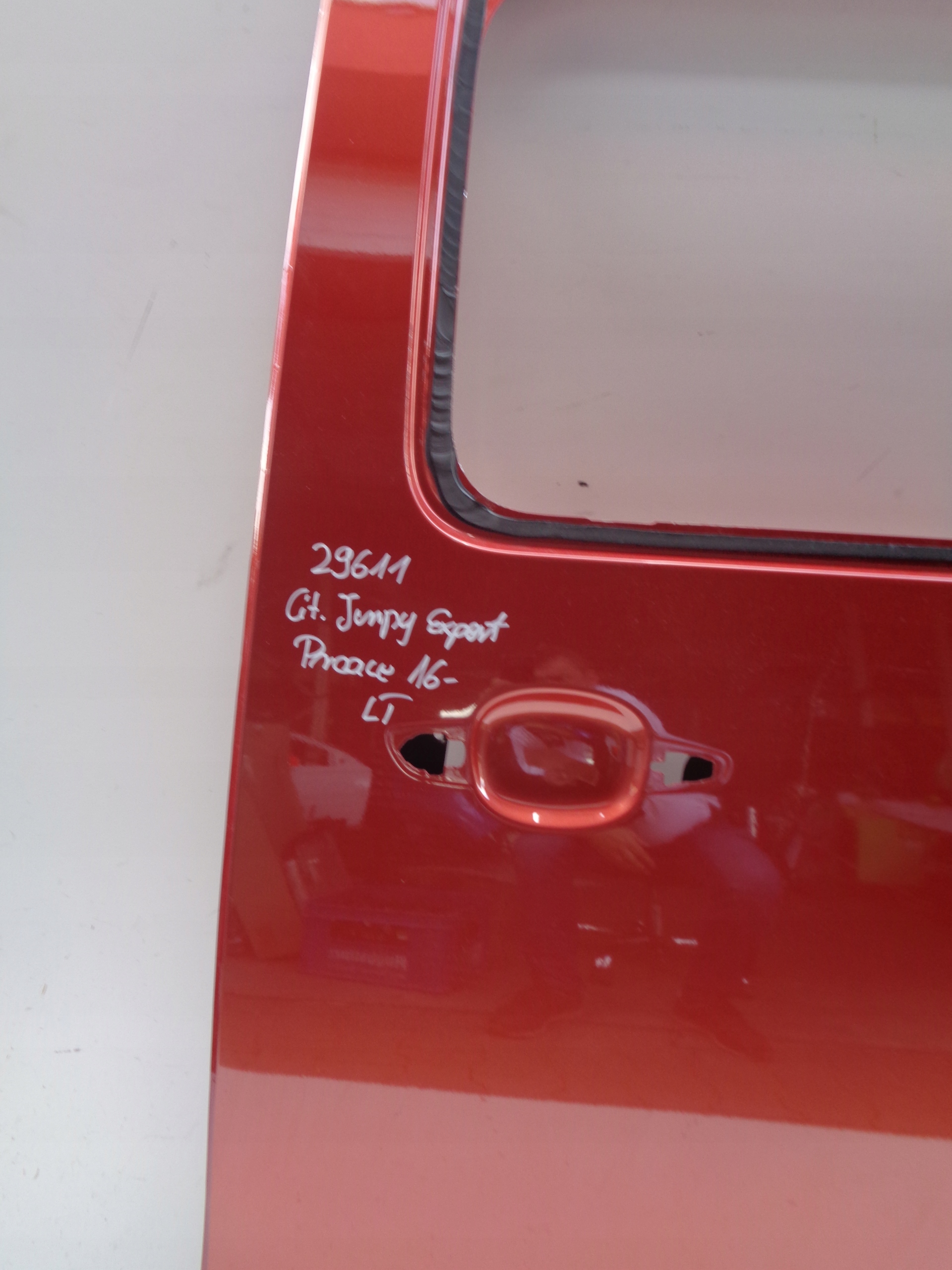 DRZWI LEWE TYLNE PRZESUWNE CITROEN JUMPY EXPERT Strona zabudowy tył - lewa