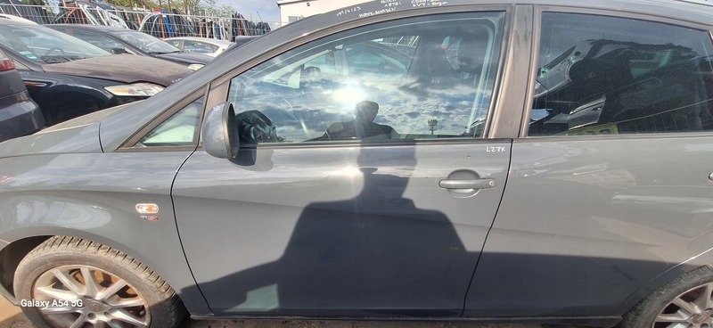 SEAT ALTEA XL door left front colour LZ7X