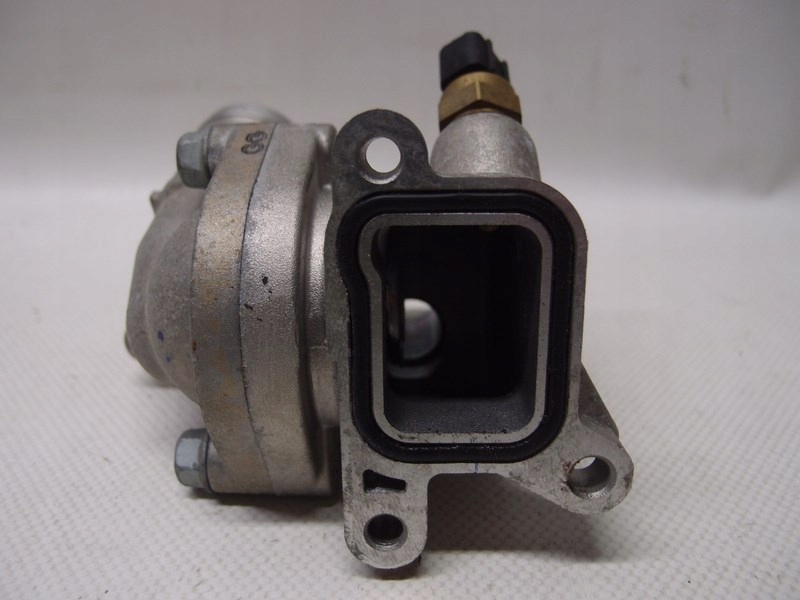 Корпус термостата KIA STONIC 1.6 CRDI 2017