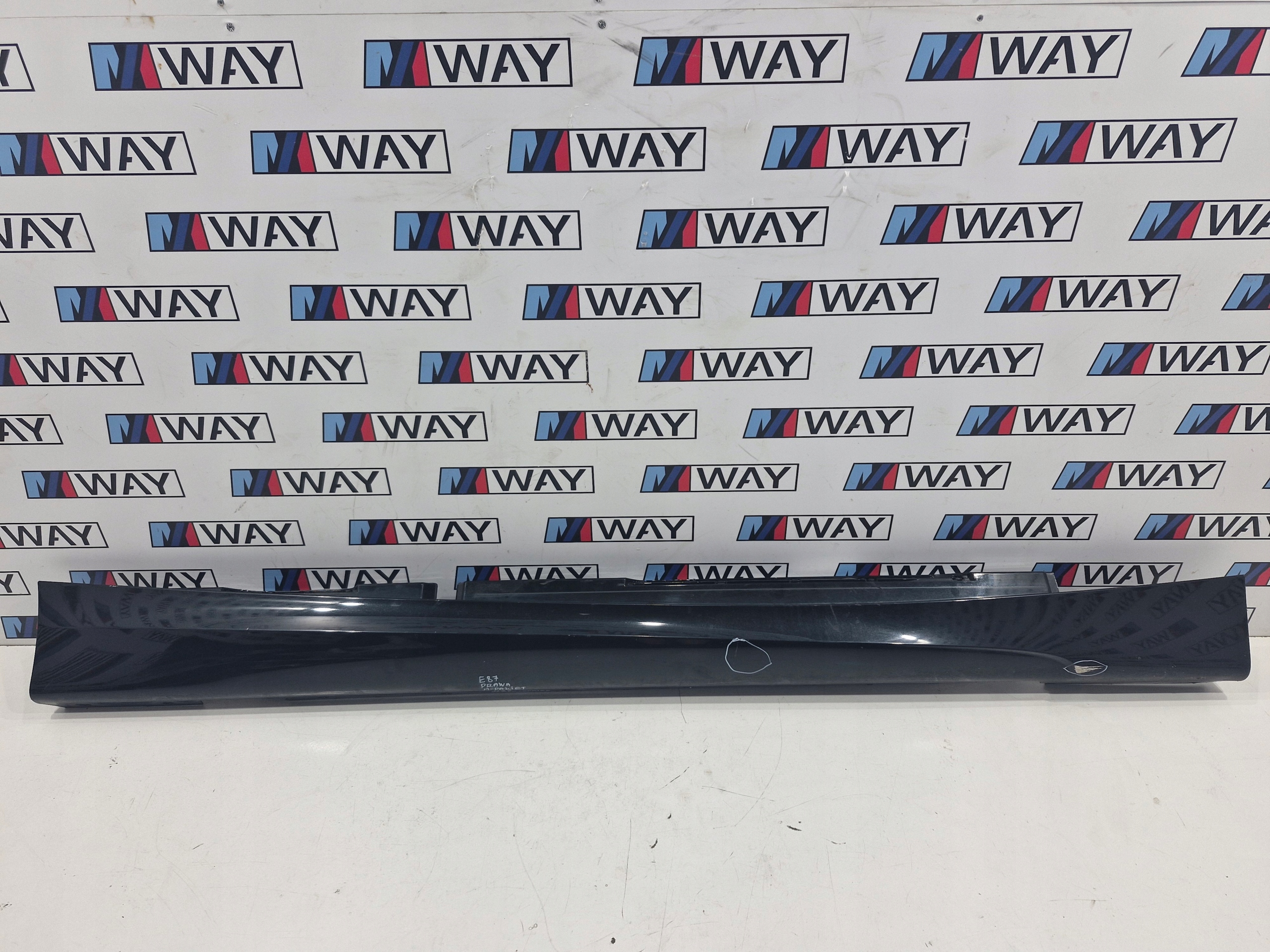 BMW E87 cap moulding threshold right MPAKIET 475 BLACKSAPHIRE